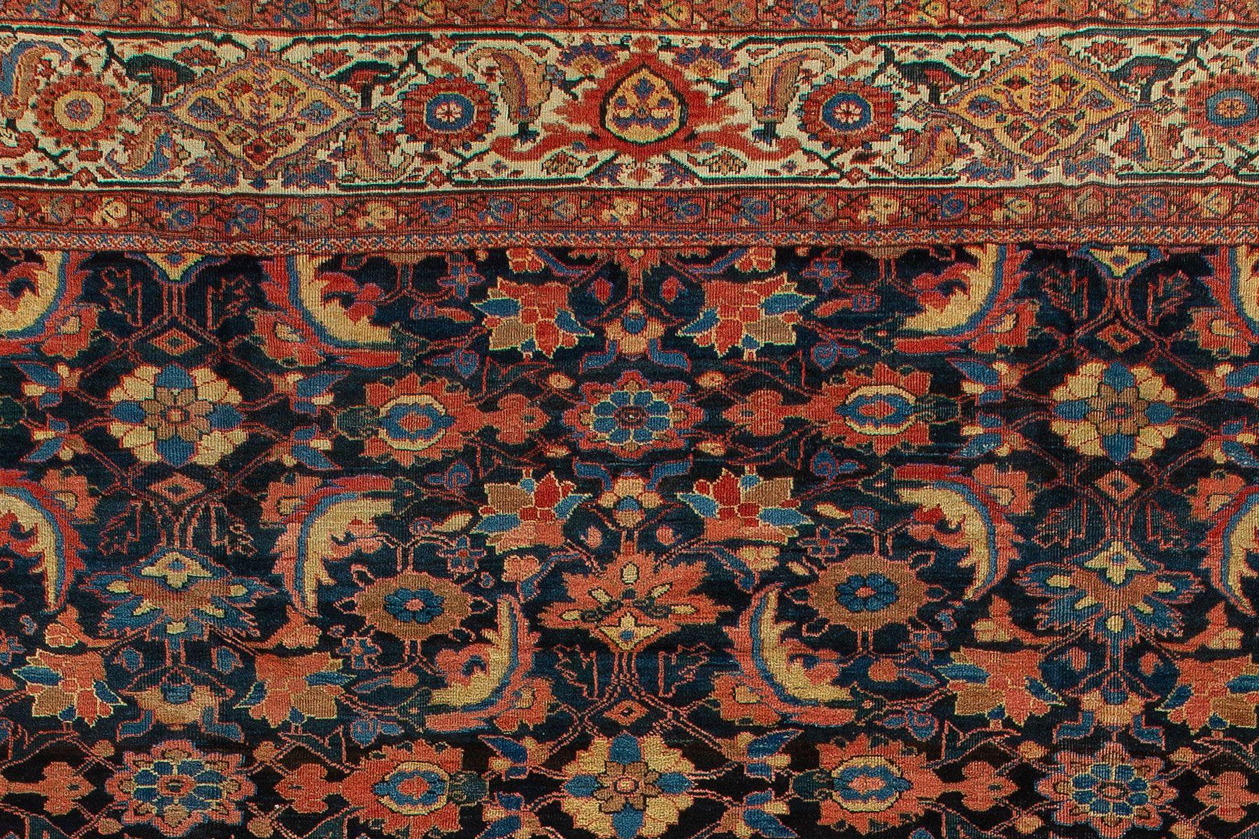 Masculine Large Antique Persian Mahal Sultanabad Rug, Early 20th Century In Good Condition For Sale In New York, NY