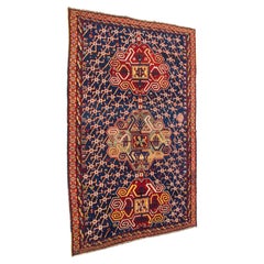 Tapis grand format Azerbaijan Masculine « mystérieux » - Antique, 1860 ou antérieur 