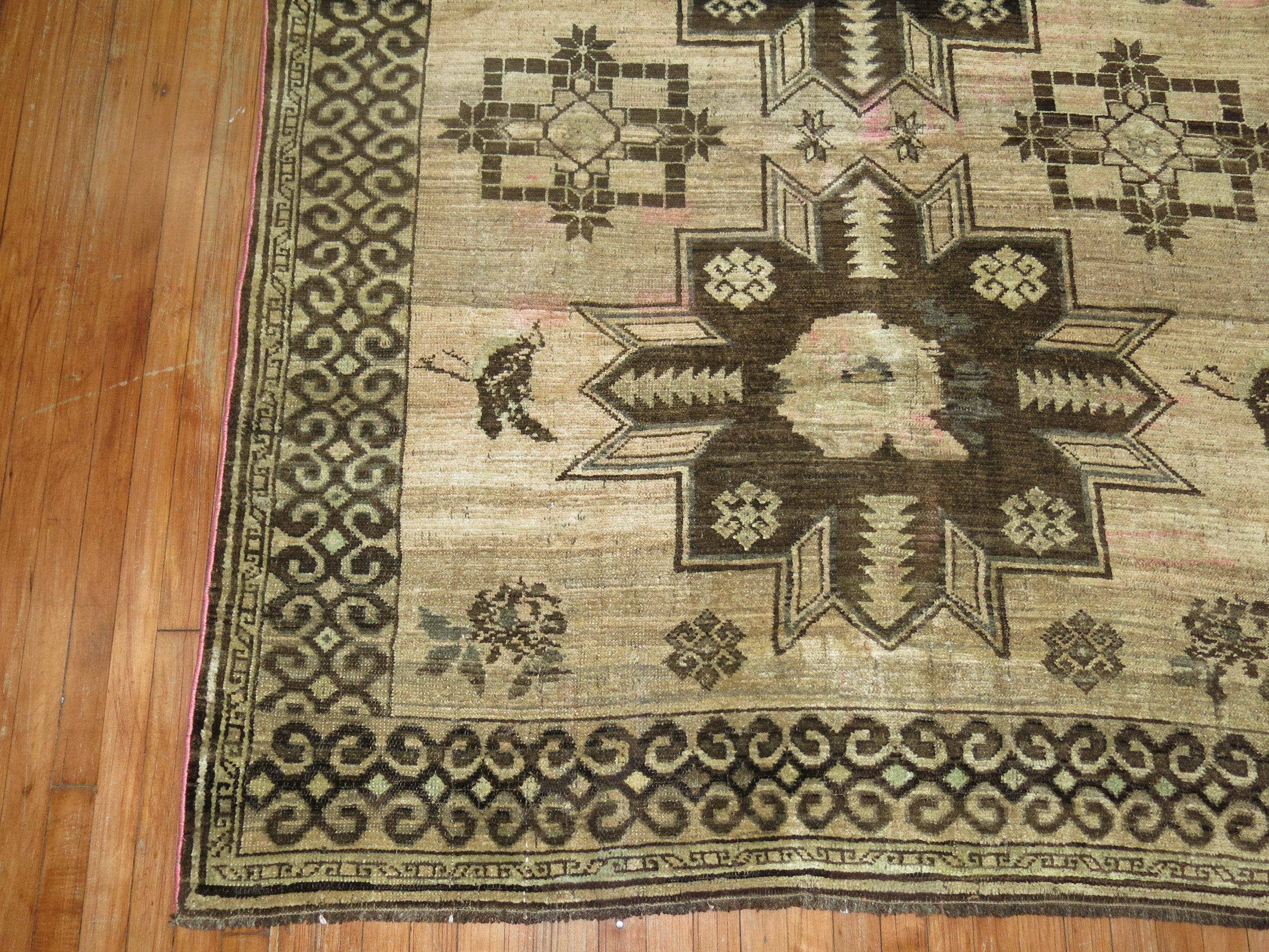 Masculine Turkish Room Size Rug In Good Condition For Sale In New York, NY