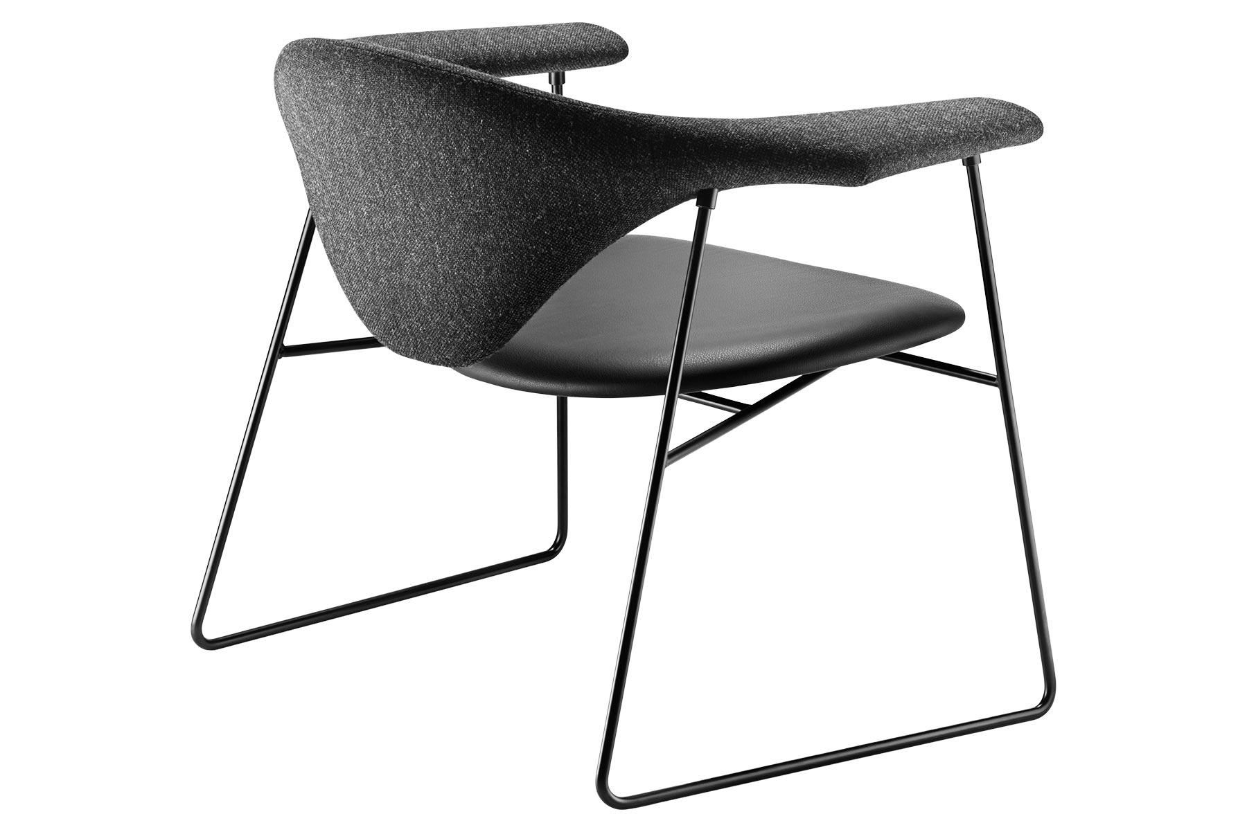 Masculo Lounge Chair, Sledge Base For Sale 2