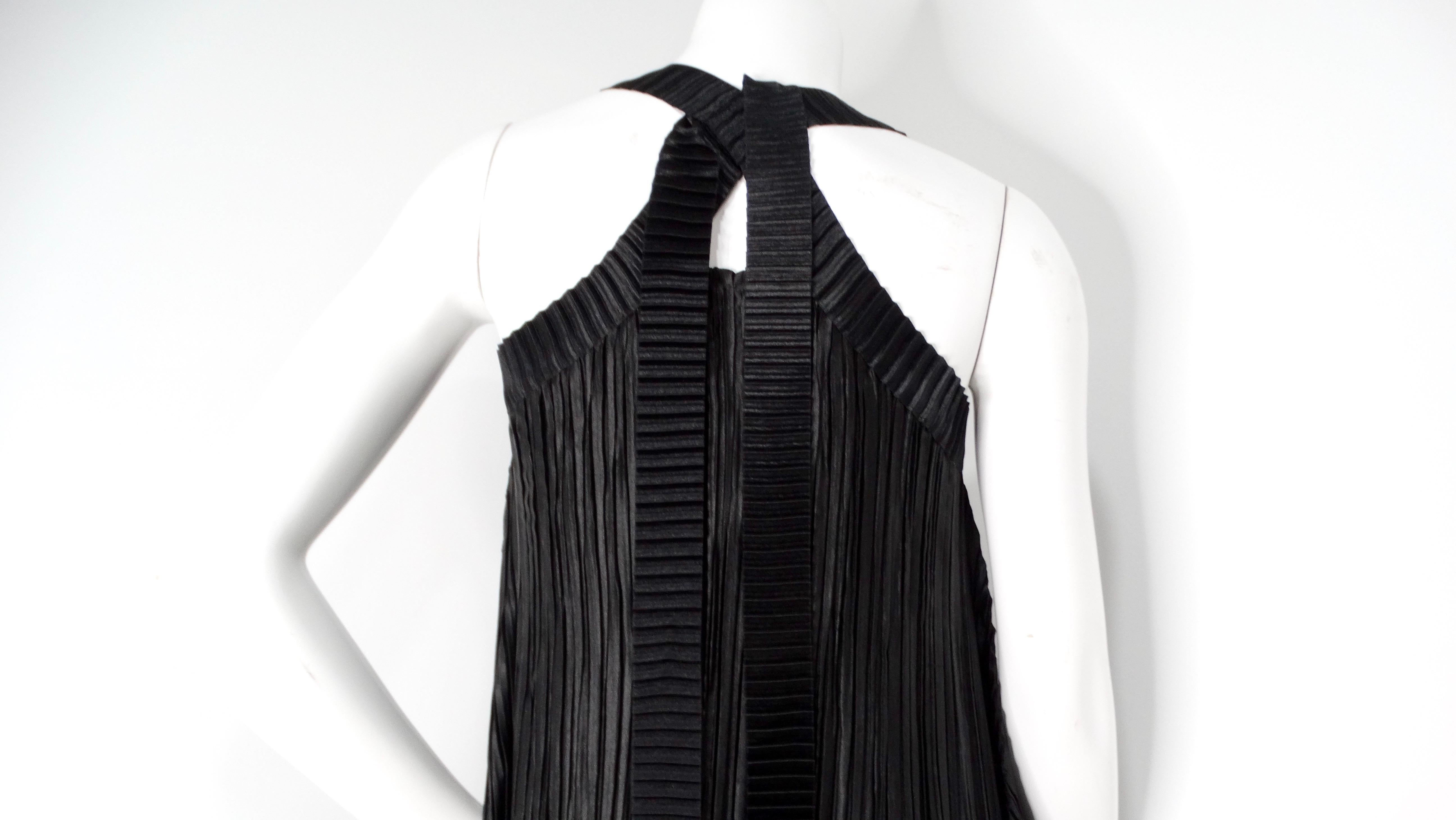 Mashiah Arrive 2000s Robe longue plissée noire avec manches à bras en vente 1