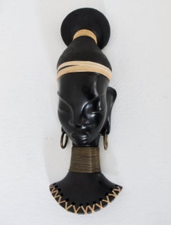 Maske einer afrikanischen Prinzessin von Leopold Anzengruber