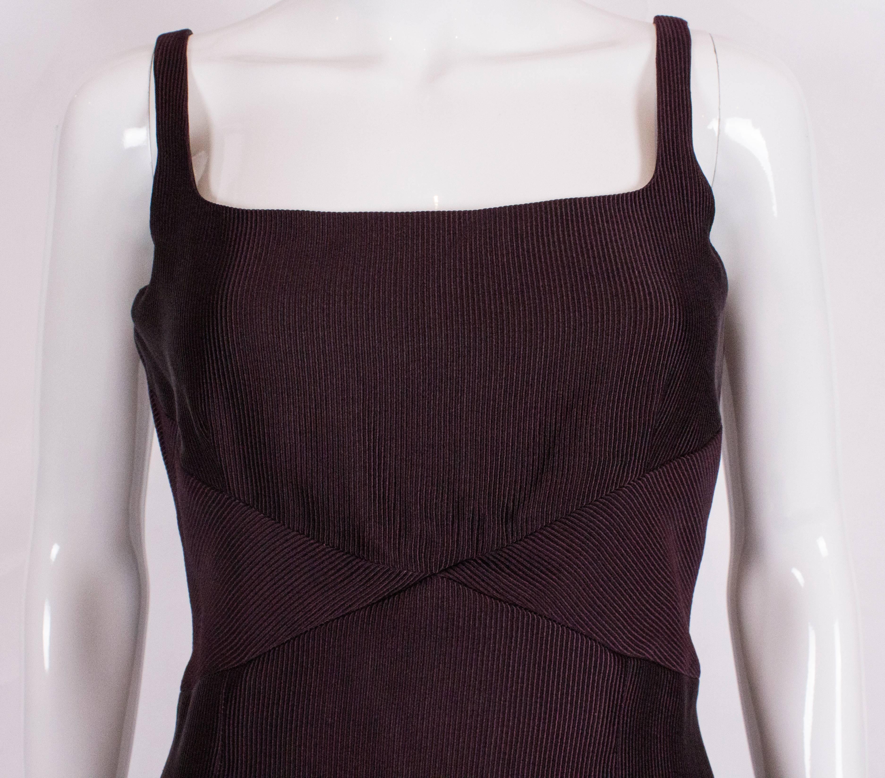 Maska Luxe  Geripptes Aubergine-Kleid Damen im Angebot