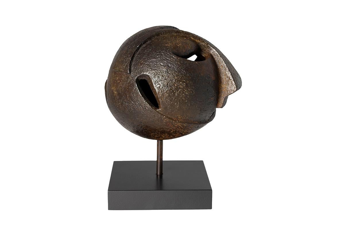Belga Scultura in bronzo Masked Soul di Gardeco Objects in vendita