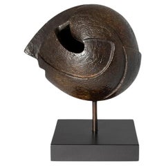 Scultura in bronzo Masked Soul di Gardeco Objects