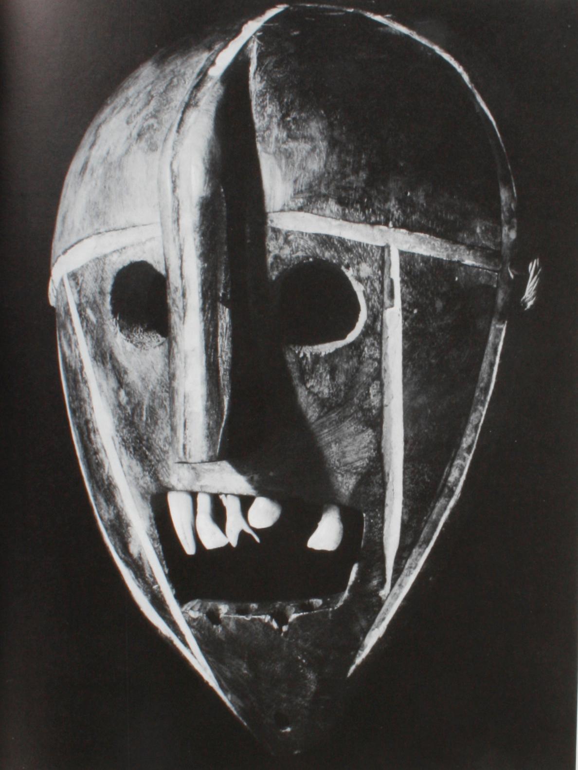 Masken Gesichter Der Menschheit 'Face Masks of Humanity', First Edition For Sale 7