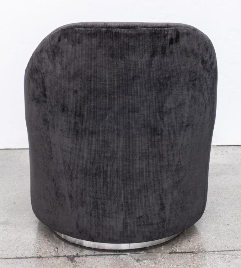 Mason Art Maßgefertigter drehbarer Sessel im Baughman-Stil (20. Jahrhundert) im Angebot