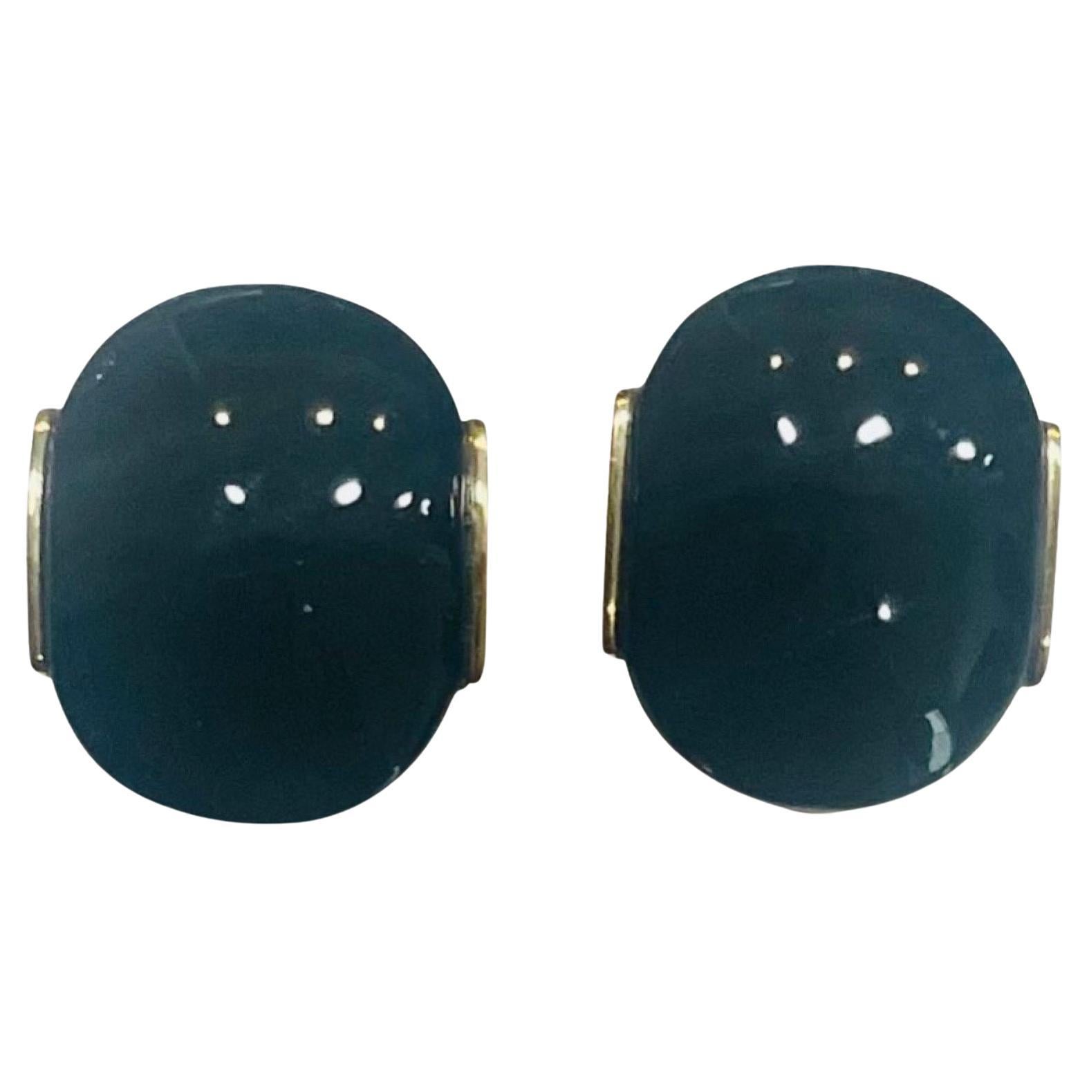 Mason Kay 18K Yellow Gold Natural Black Jade Saddle Earrings For Sale