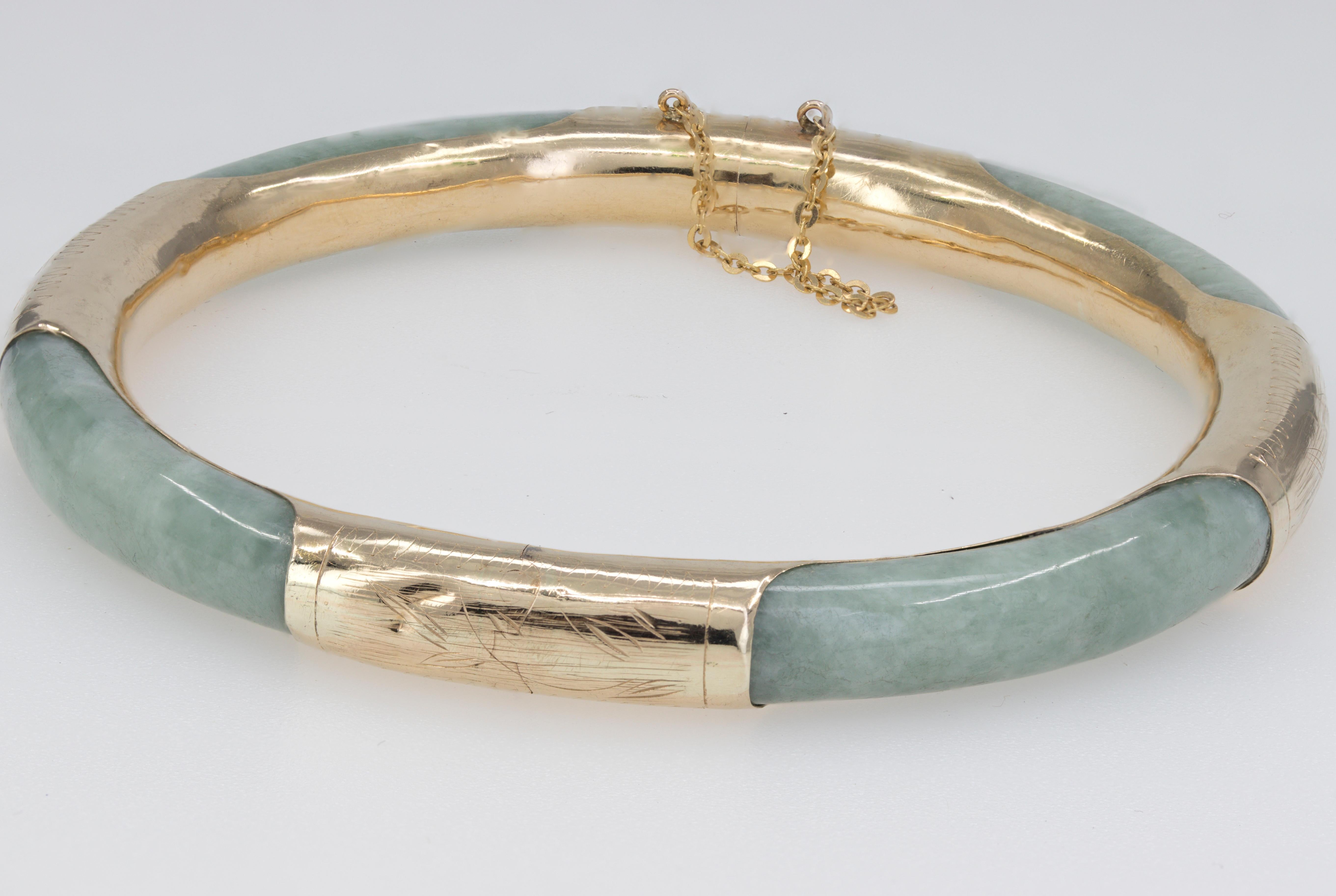 Mixed Cut Mason Kay Certified Natural Green Jadeite Jade, 14K Yellow Gold Bangle For Sale