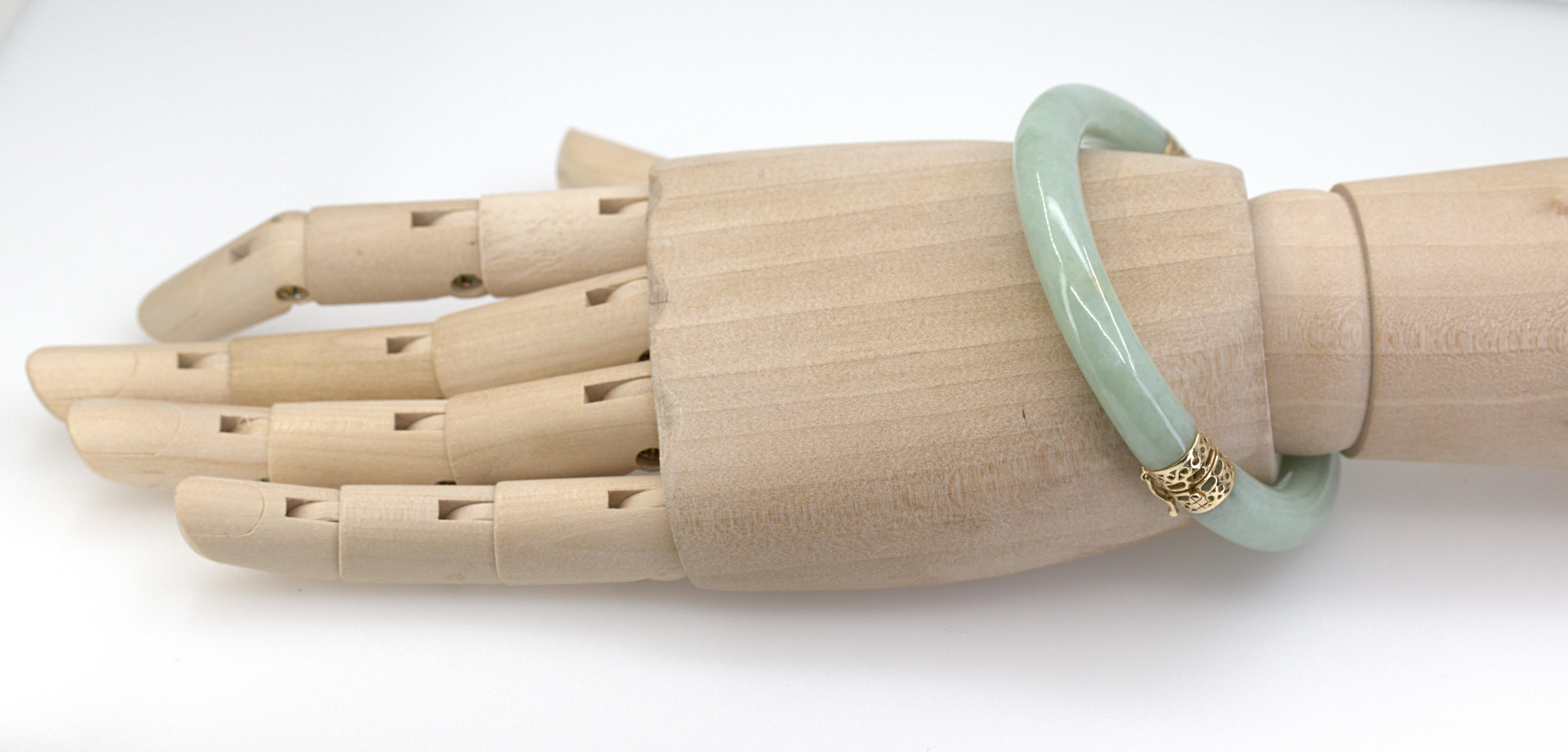 Women's or Men's Mason Kay Certified Natural Green Jadeite Jade, 14K Yellow Gold Bangle For Sale