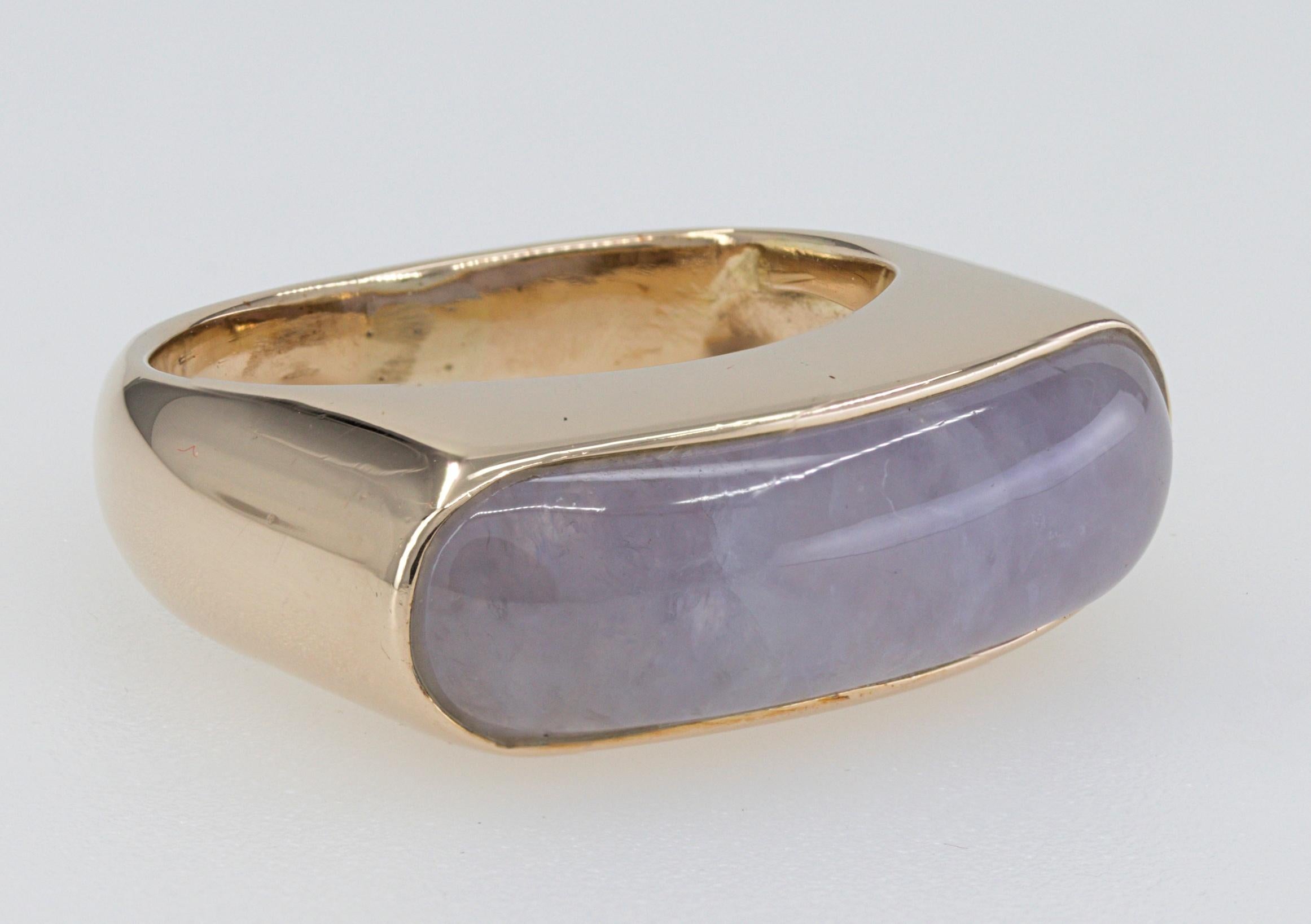 Mason Kay Certified Natural Lavender Jadeite Jade, 14K Yellow Gold Saddle Ring For Sale 2