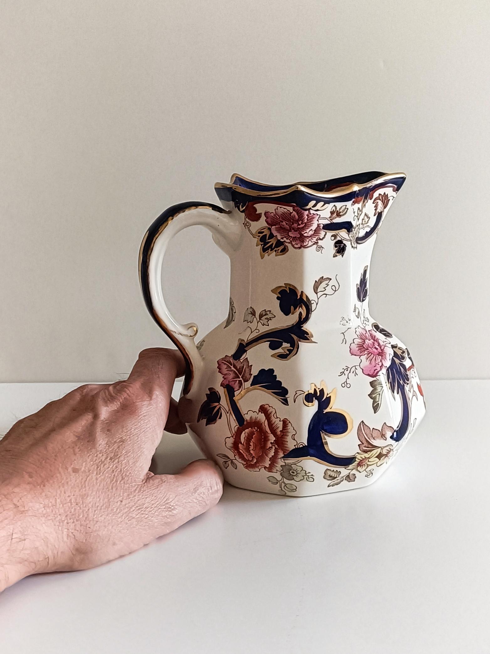 Jarra de porcelana decorada a mano Mason's Ironstone China, Inglaterra Mediados del S. XX en venta 6