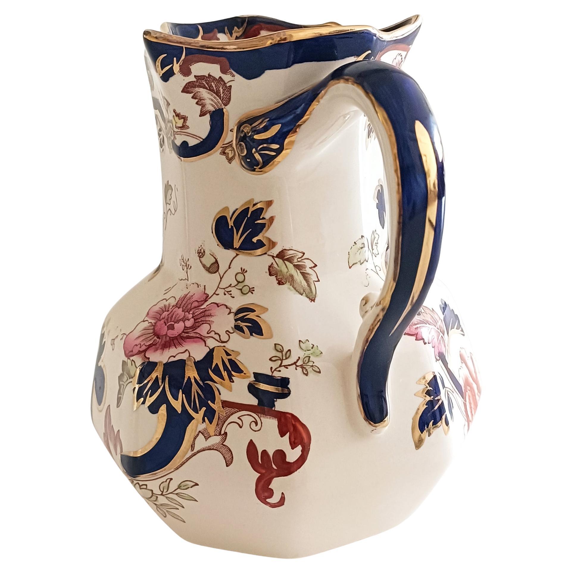 Terre de fer A.I.C. Mason's Ironstone China Jug décoré à la main, Angleterre, milieu du 20e C. en vente
