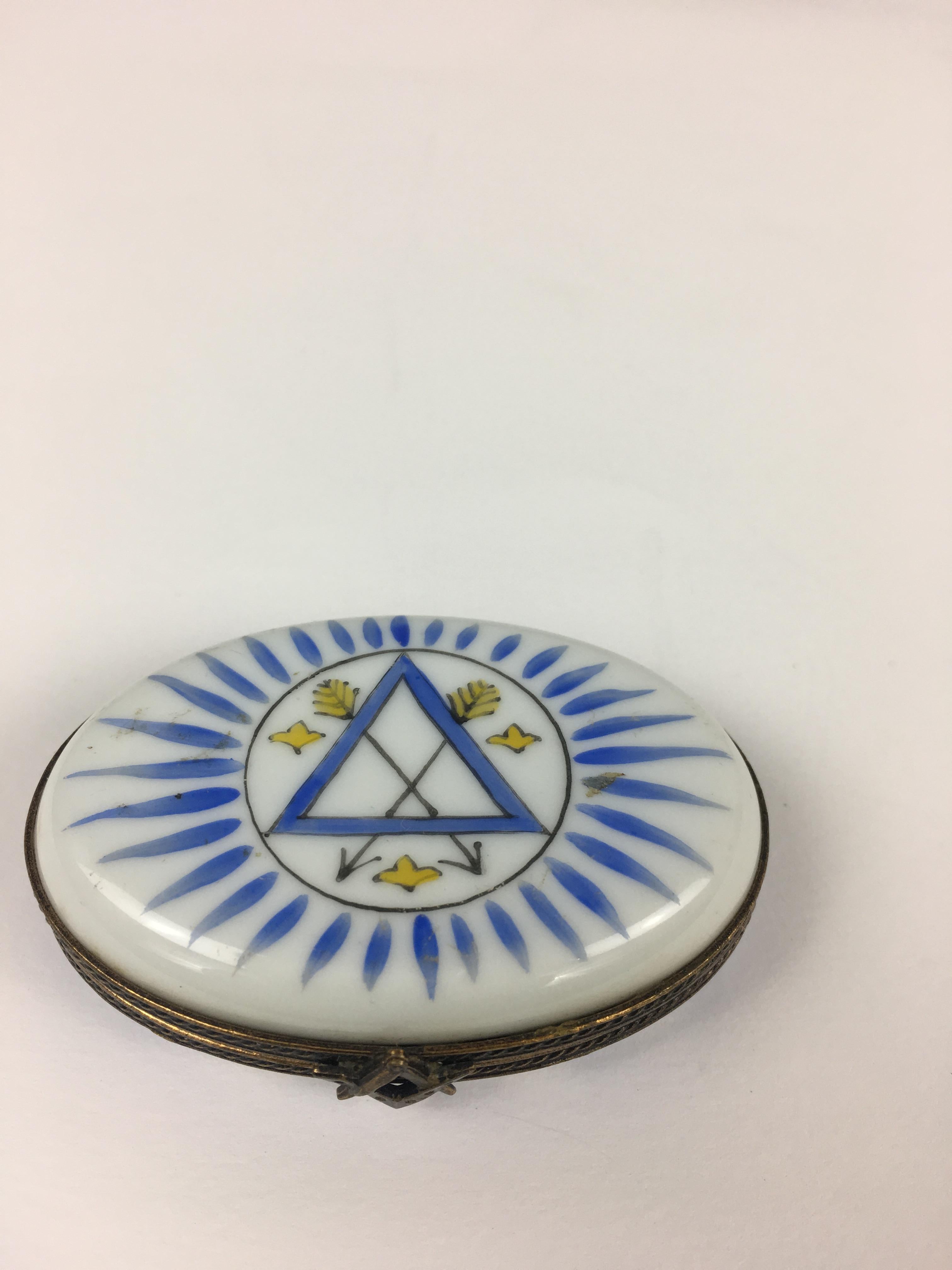 Boîtes décoratives maçonniques du 19ème siècle en porcelaine de Limoges, France 8