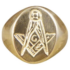 Bague sigillaire Masonic Compass gravée en or jaune 9 carats