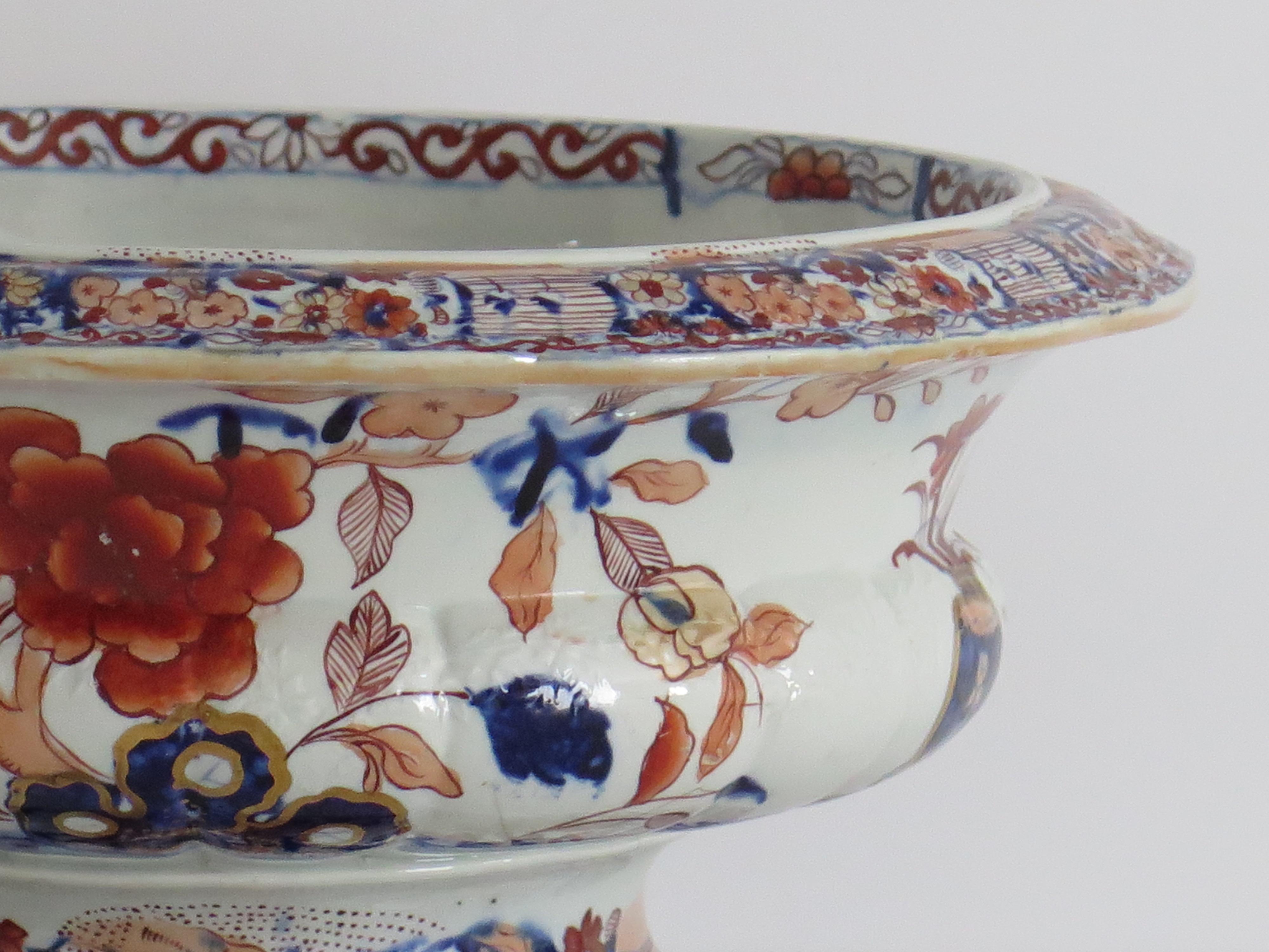 English Mason's Ironstone Bowl Very Large in Peking Vase Pattern, Georgian circa 1818