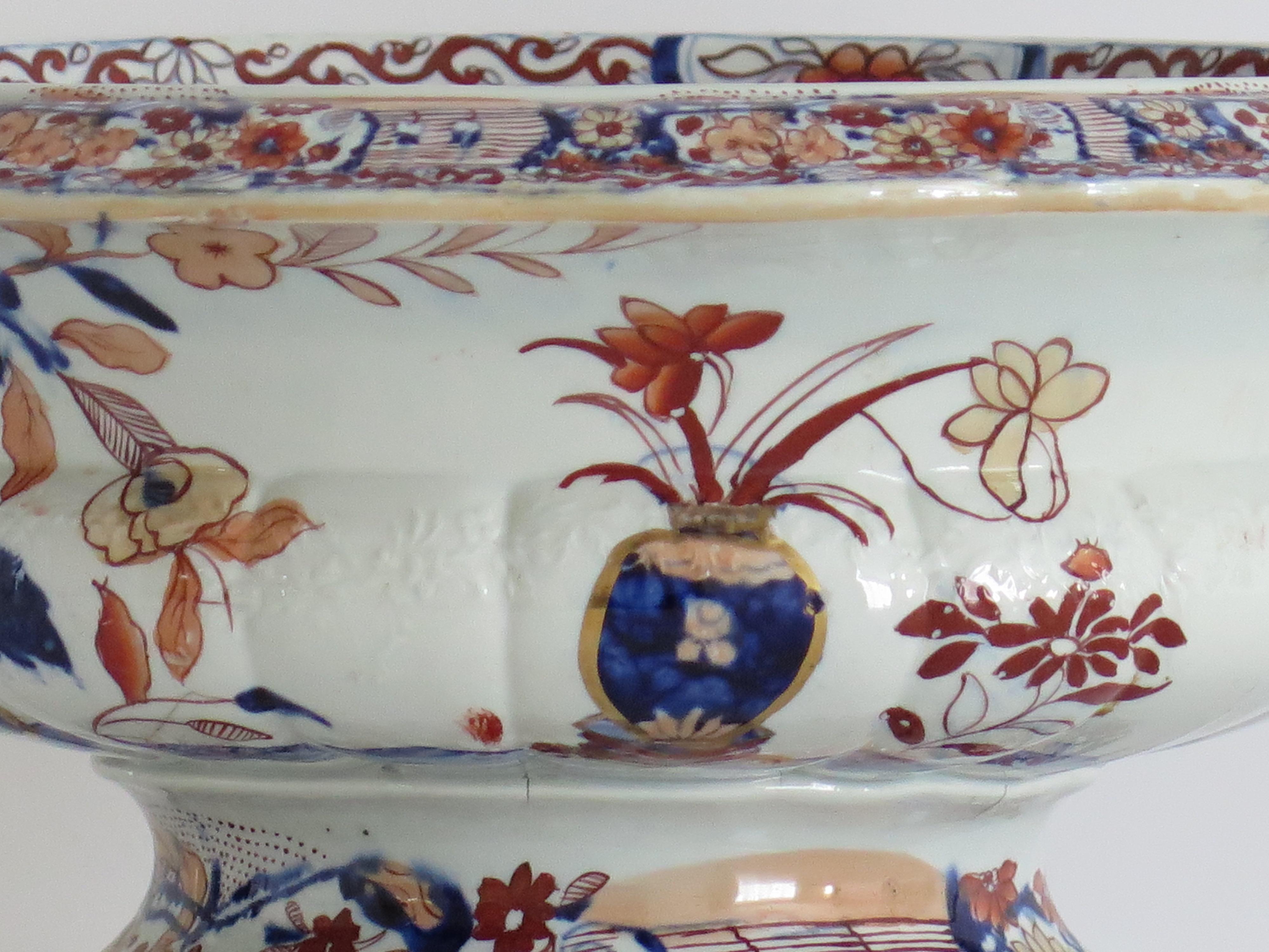19th Century Mason's Ironstone Bowl Very Large in Peking Vase Pattern, Georgian circa 1818