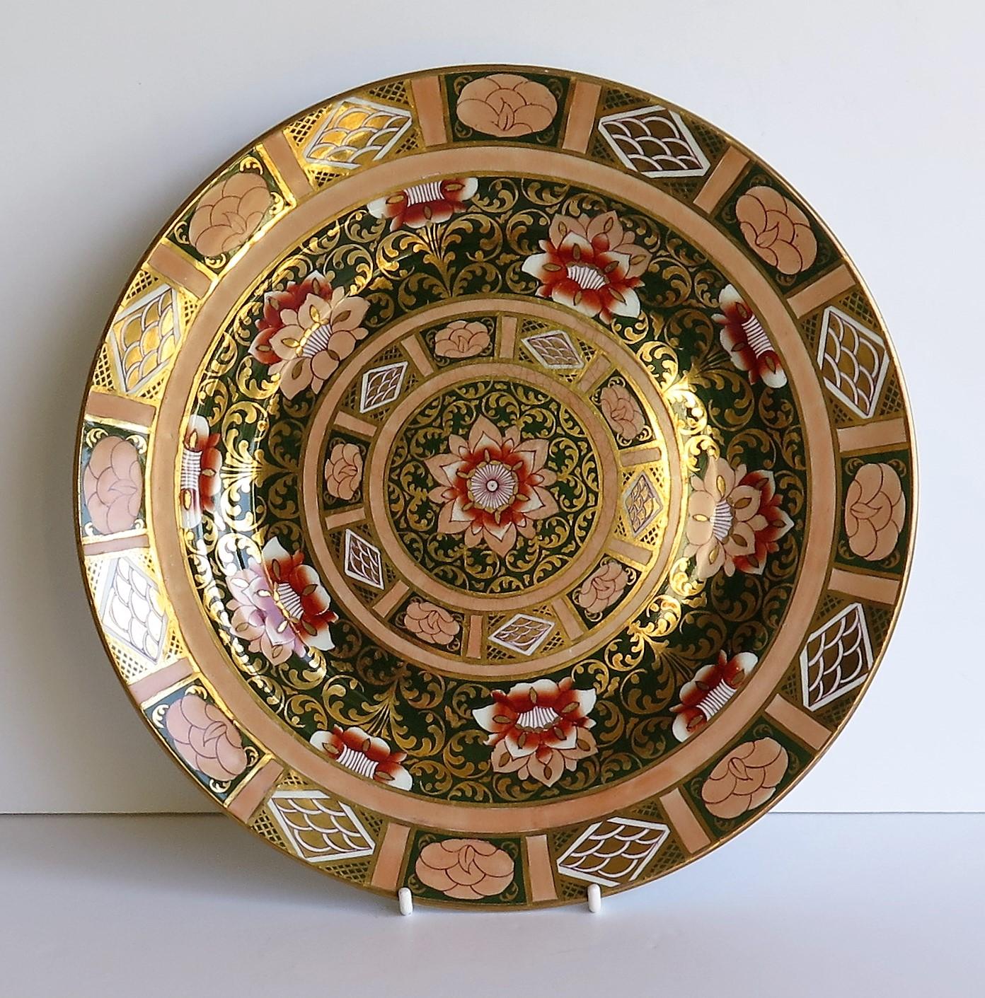 Hand-Painted Masons Ironstone Dinner Plate with finely hand gilded pattern, circa 1895 For Sale
