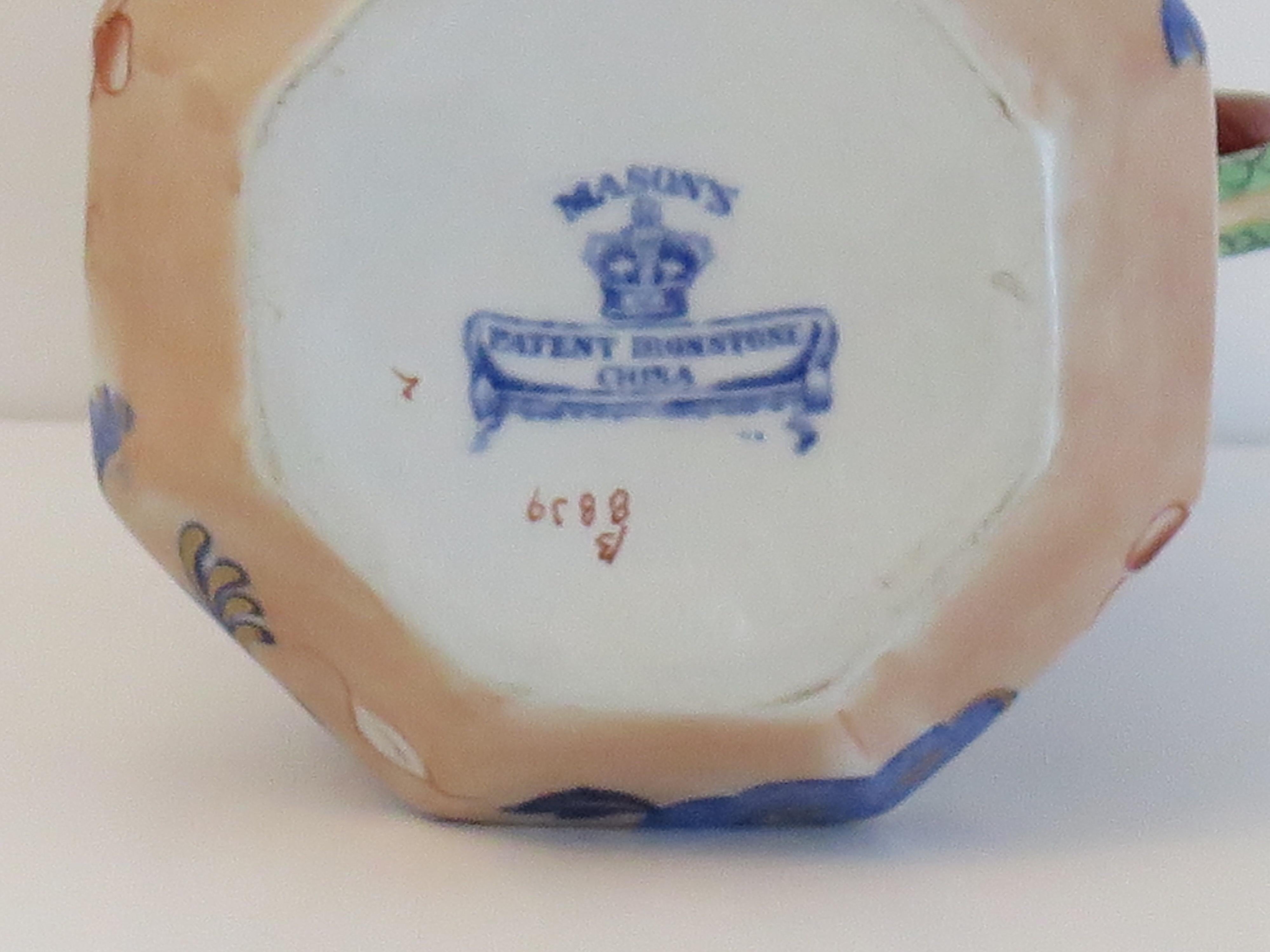 Cruche ou pichet Hydra en pierre de fer de Mason au motif de la Jardinière, vers 1870 en vente 4