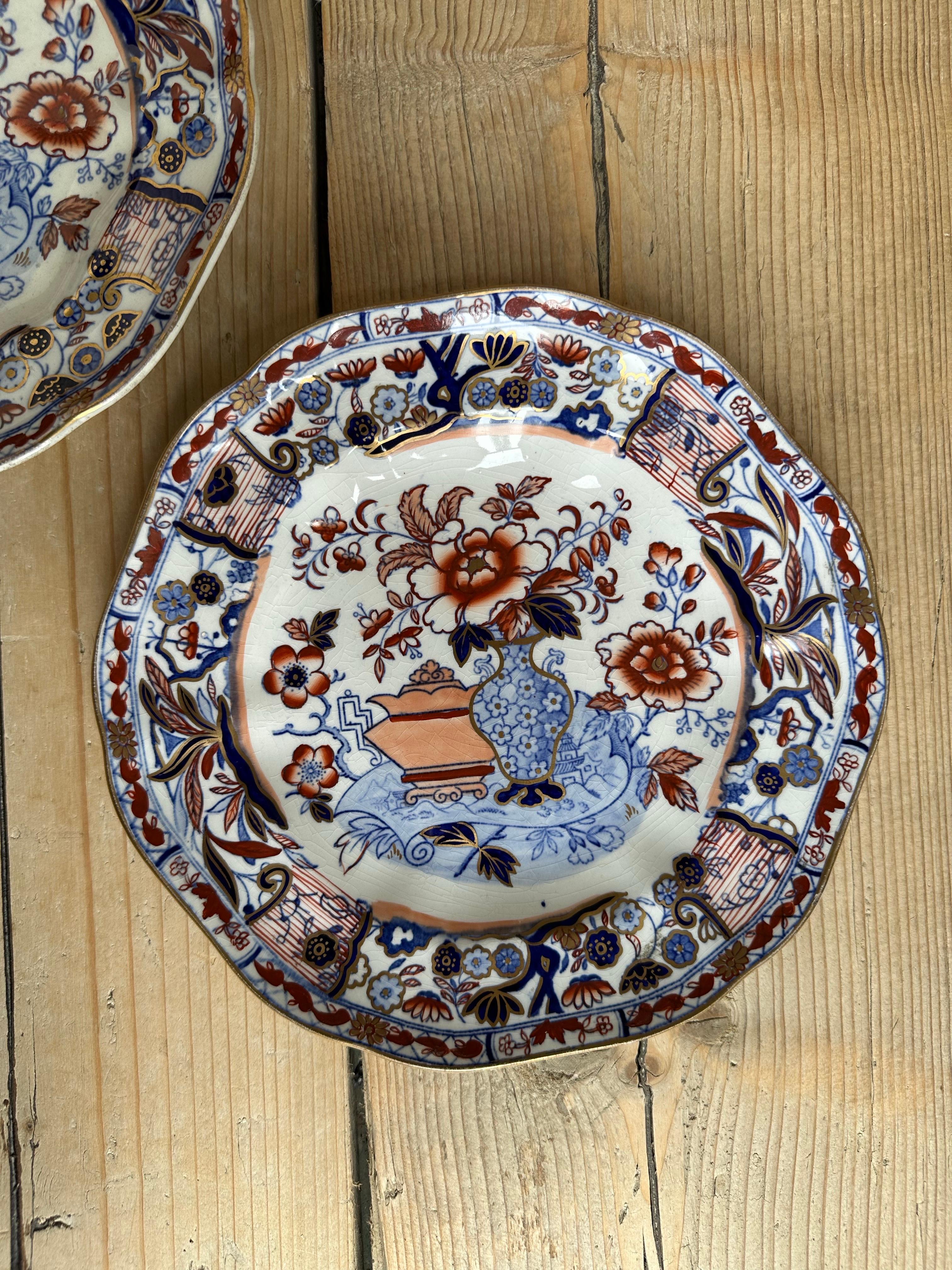 Mason's Ironstone Imari Plates, Set of 2, Circa 1900 (Vergoldet) im Angebot