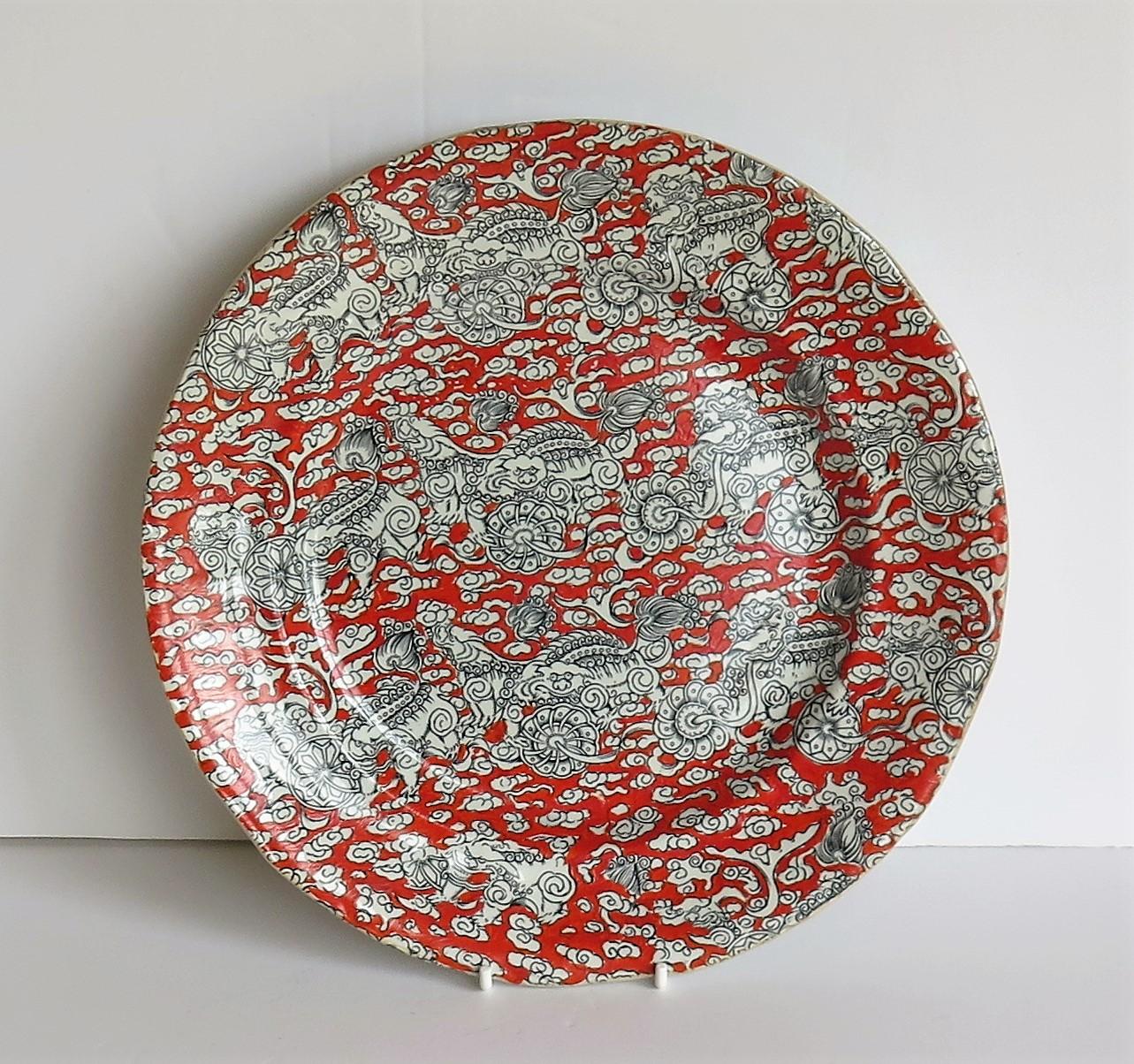 Chinoiserie Mason's Ironstone Large Cabinet Plate in Bandana Pattern, circa 1900 For Sale