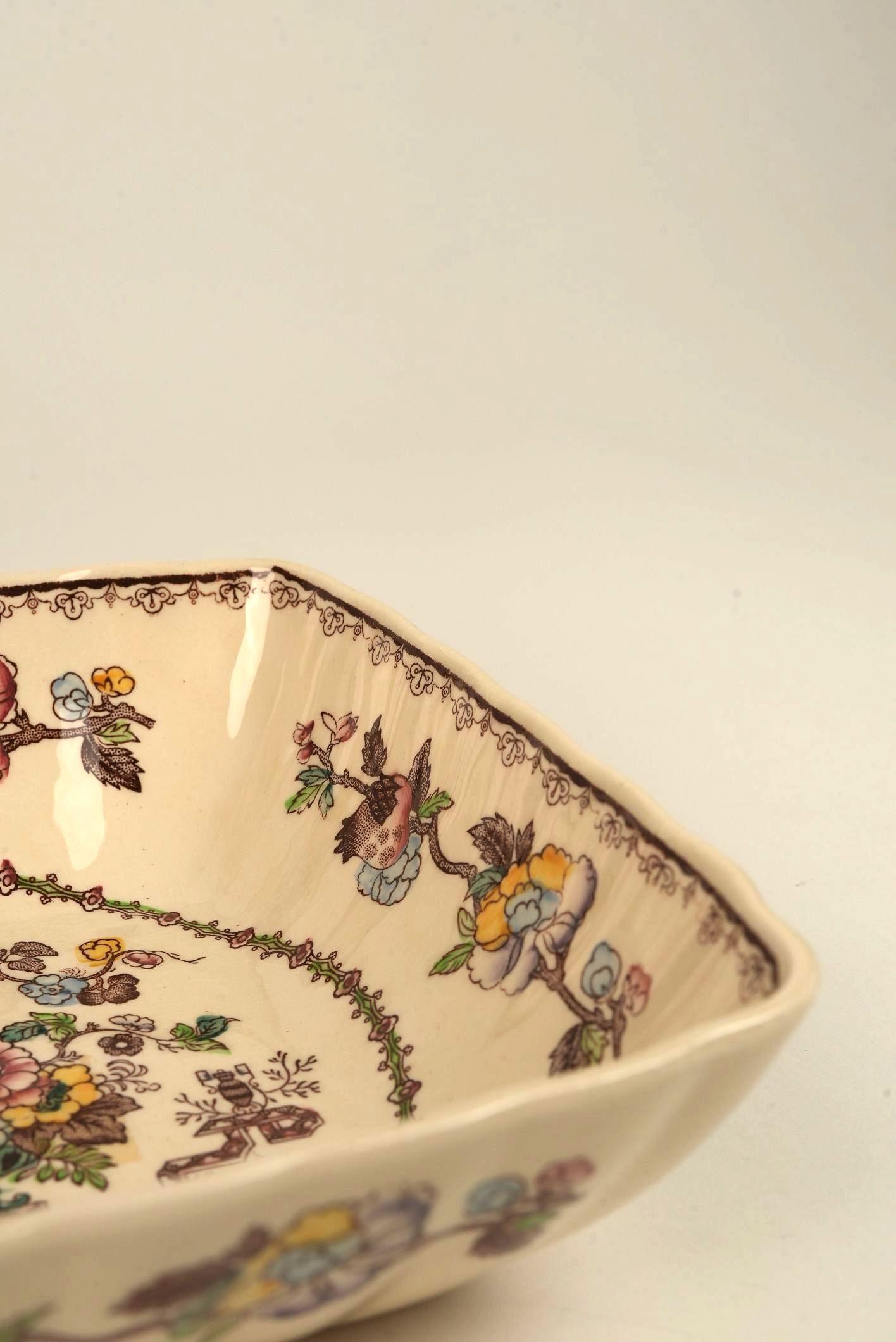 Mason’s Ironstone Nabob Square Bowl In Good Condition For Sale In Worcester Park, GB
