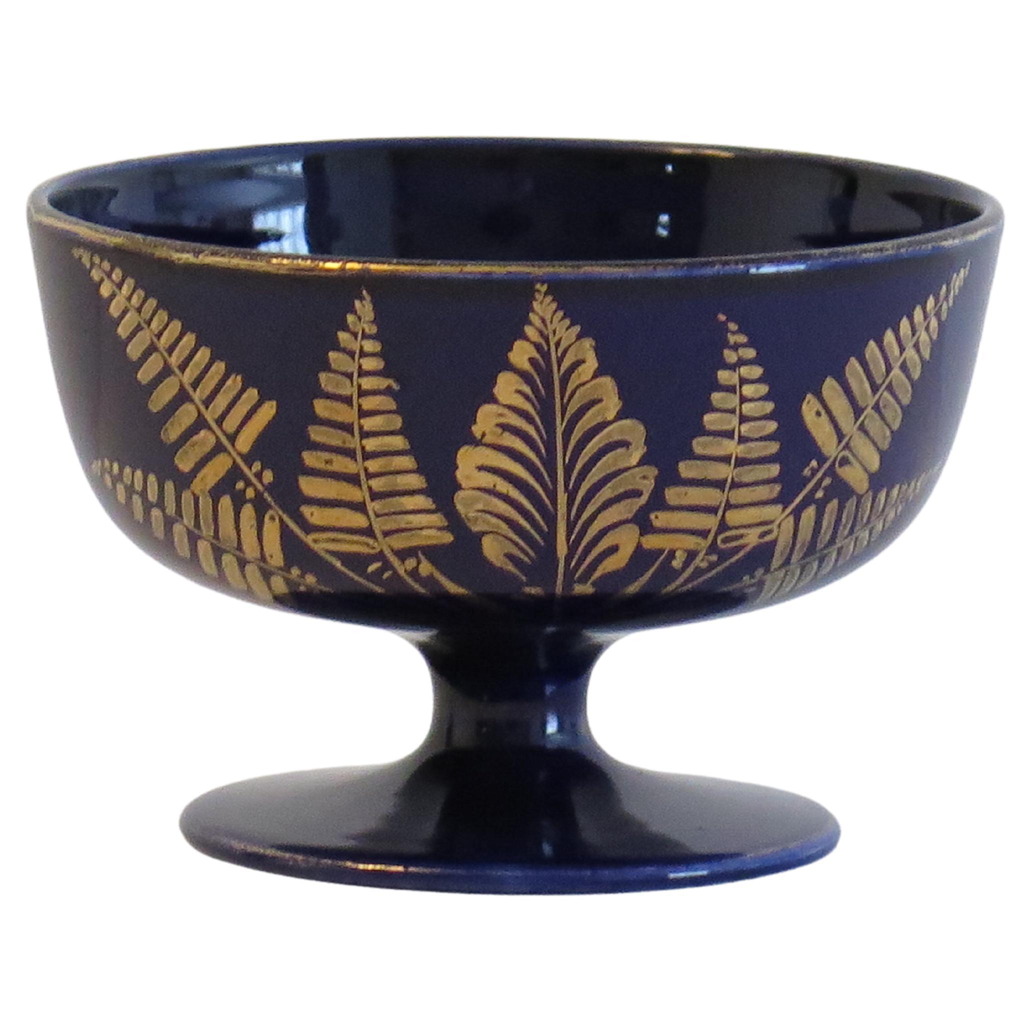 Masons Ironstone Pedestal Bowl in gilded fern Pattern, Georgian period Ca 1818 For Sale