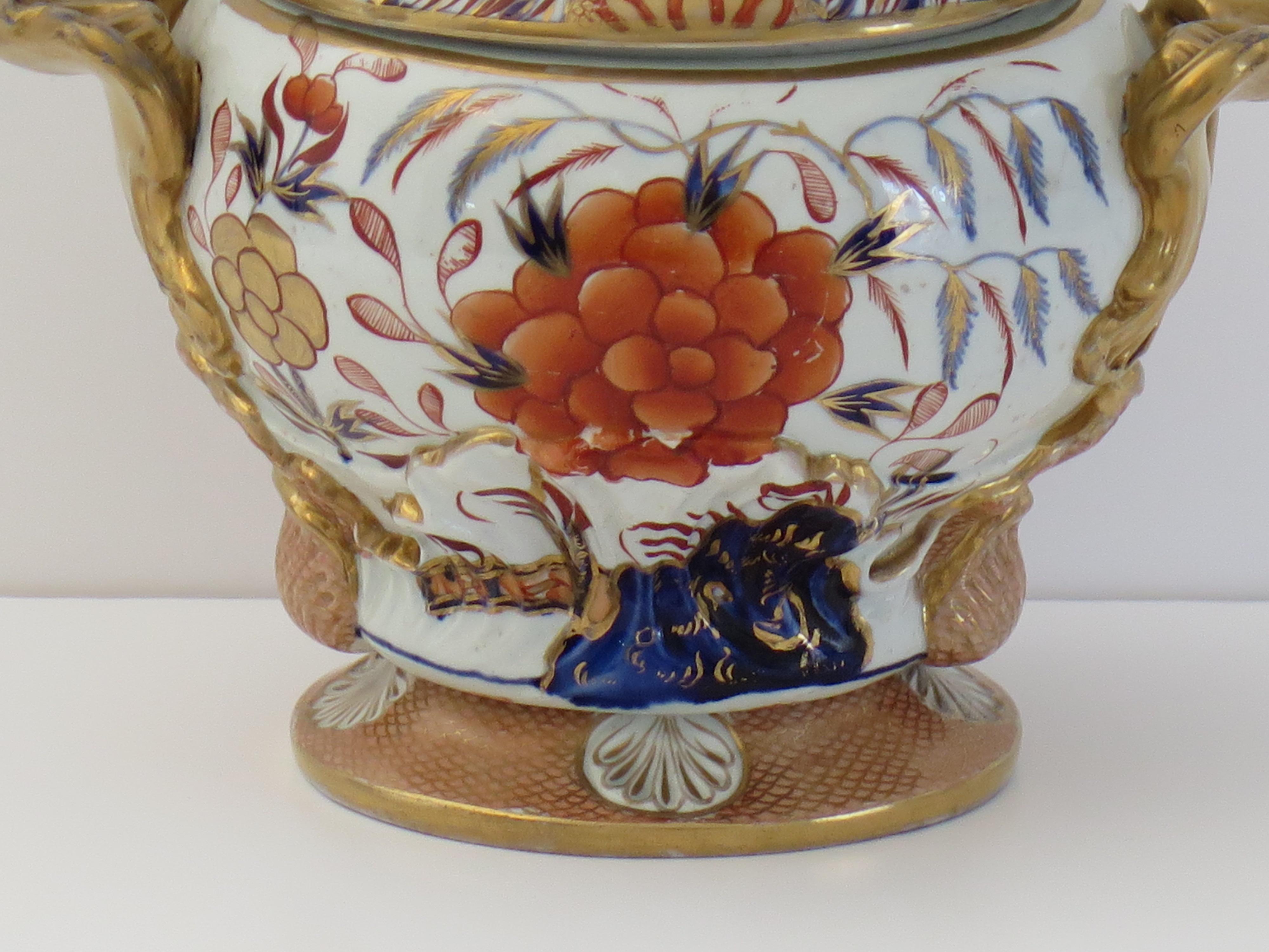 Mason's Ironstone Sauce Tureen in Fence, Rock & Blue Willow Pattern, circa 1818 For Sale 5