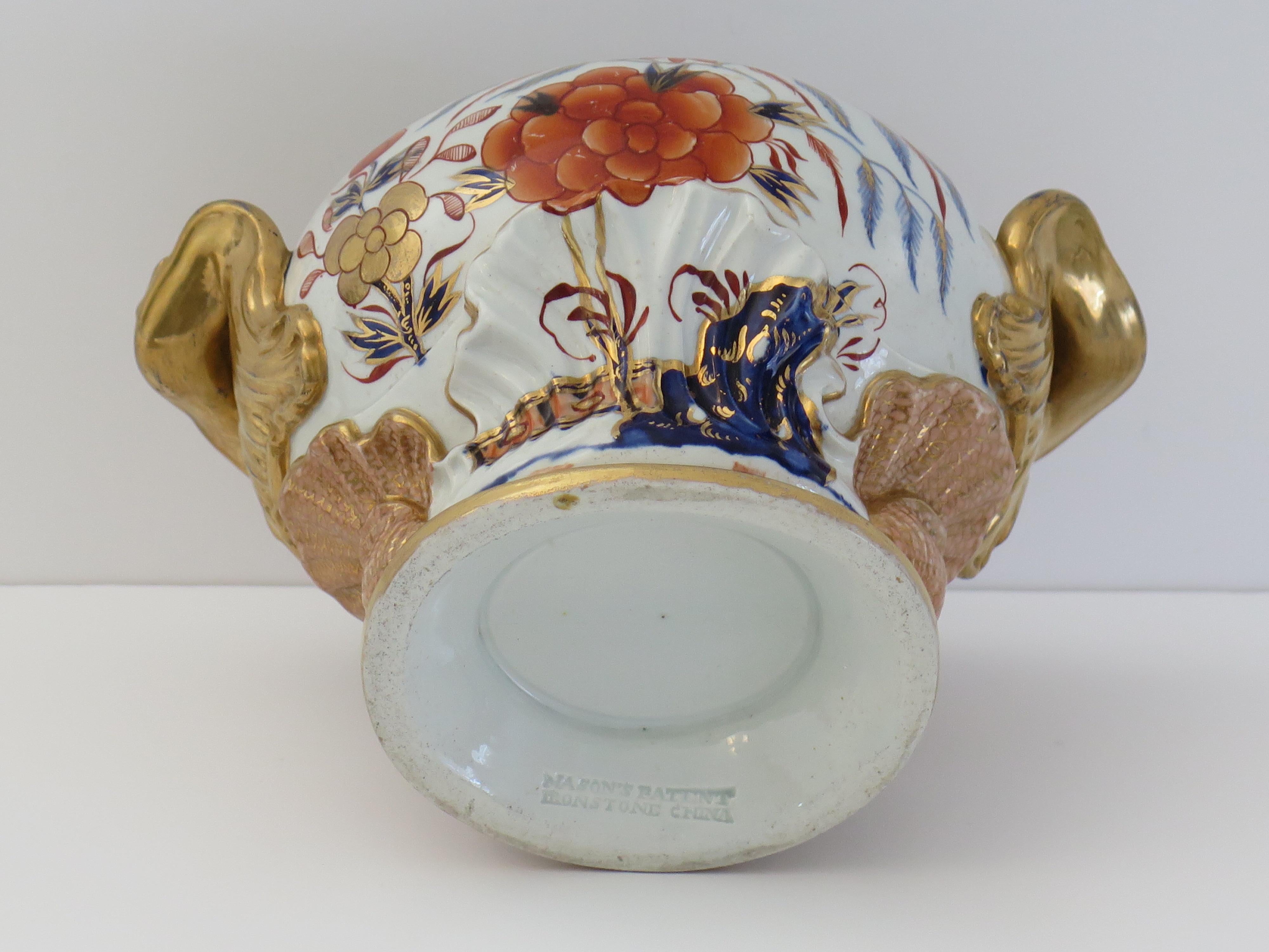 Sopera de hierro Mason's Ironstone con diseño de valla, roca y sauce azul, hacia 1818 en venta 8