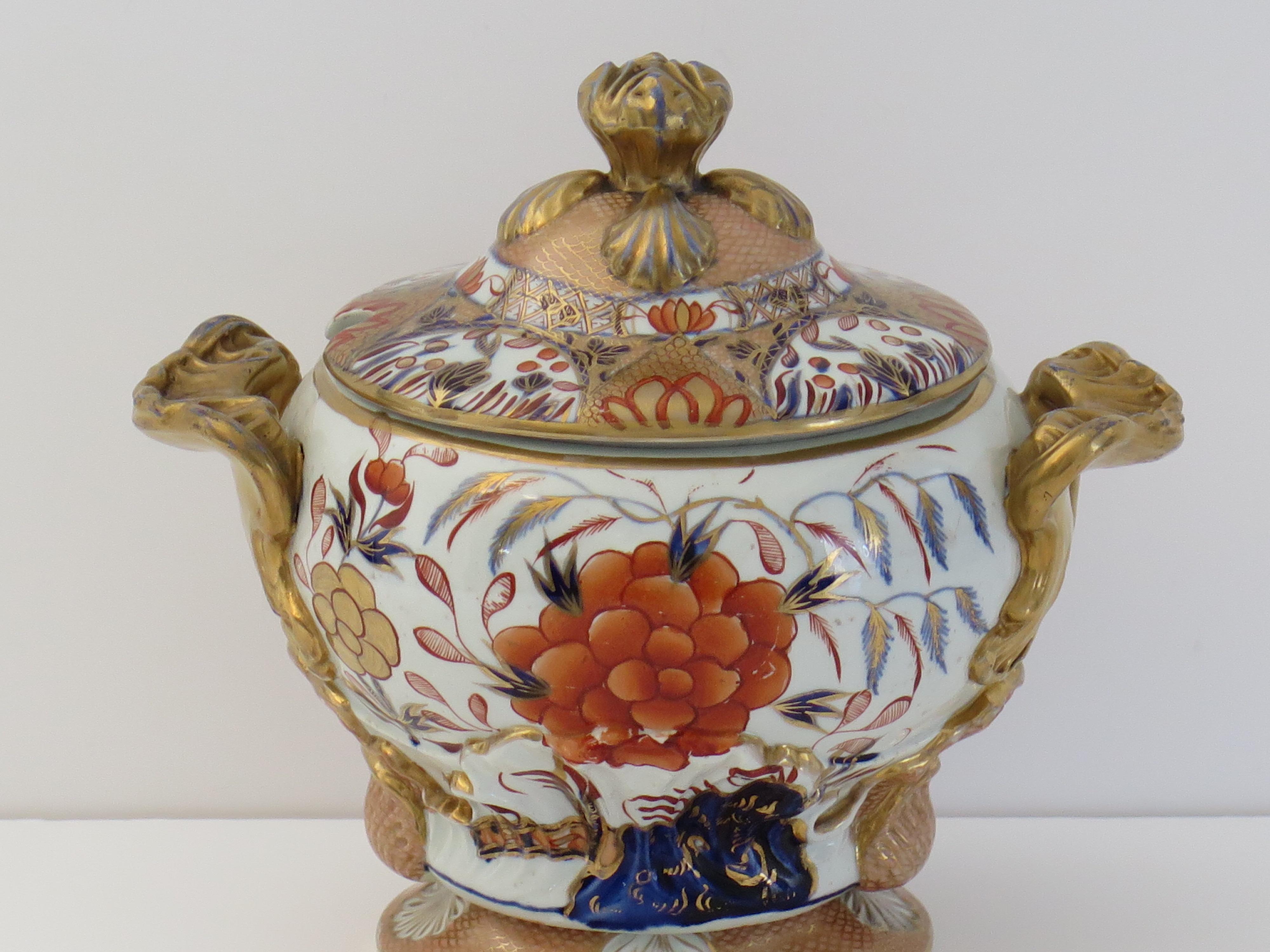 Mason's Ironstone Sauce Tureen in Fence, Rock & Blue Willow Pattern, circa 1818 For Sale 1