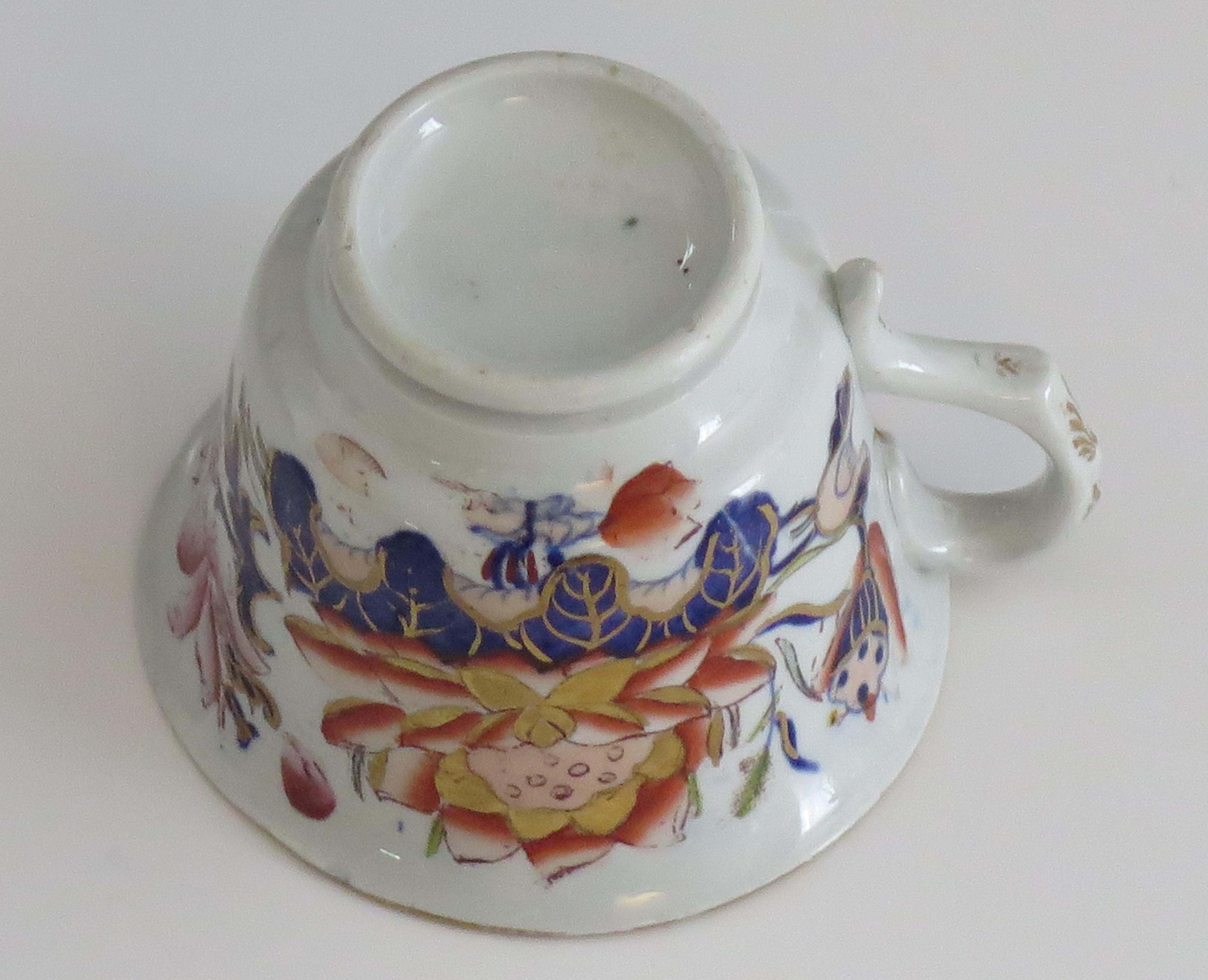 Mason's Ironstone Tea Cup Hand Painted in Gilded Water Lily Pattern, circa 1835 For Sale 4