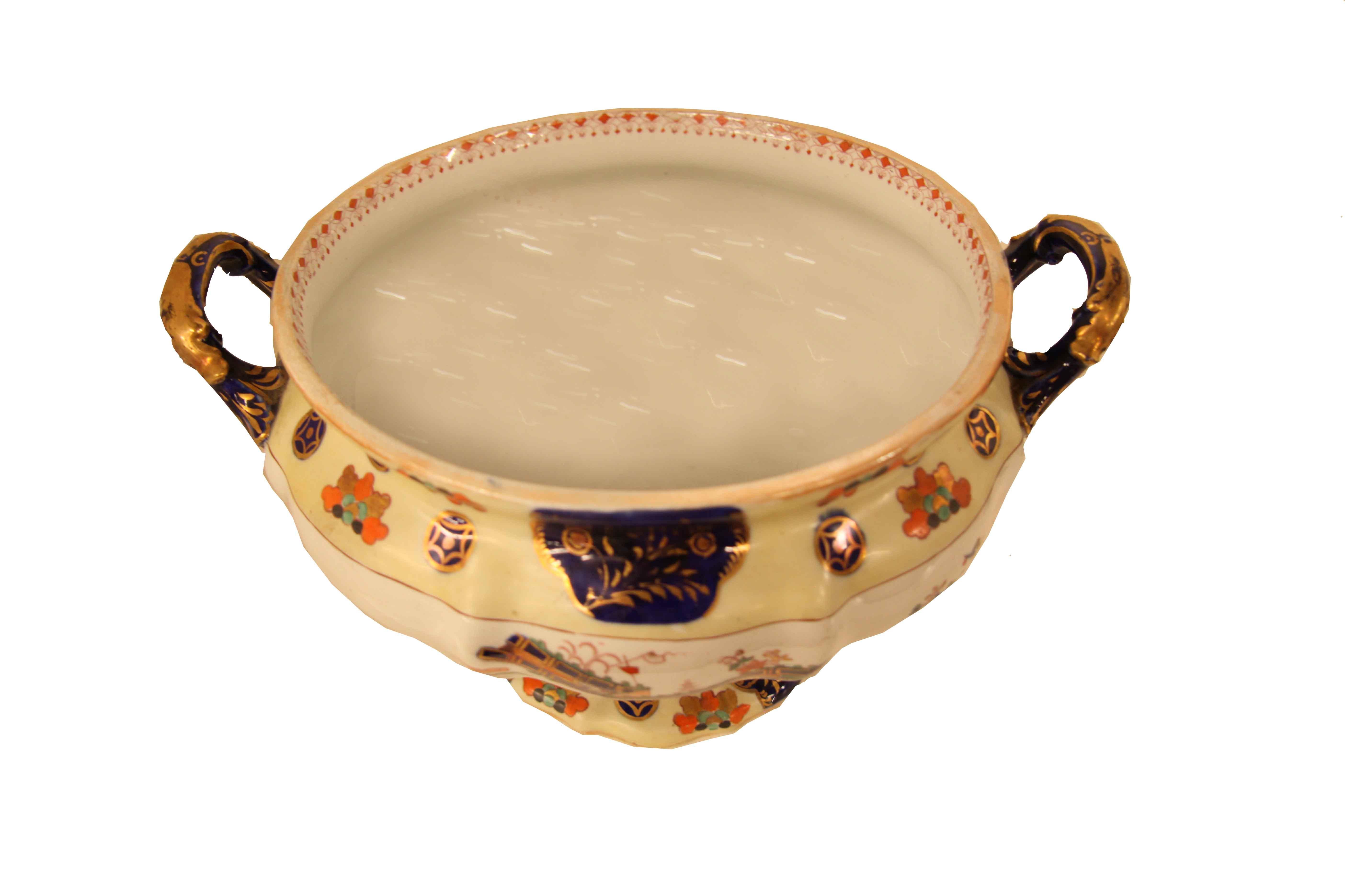 Mason's Ironstone Tureen and Tray  For Sale 9