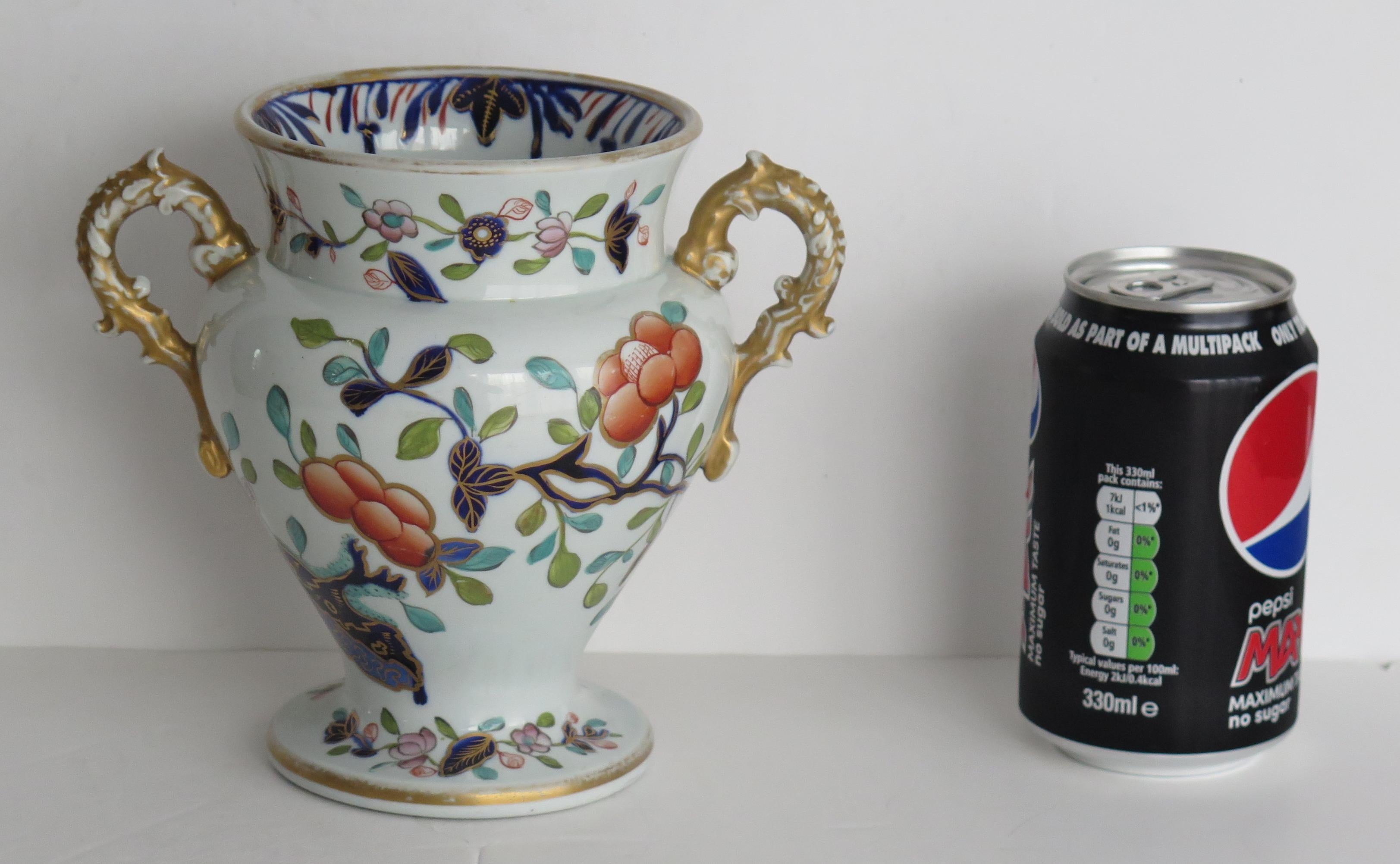 Mason's Ironstone Vase in Floral Japan Pattern, English Georgian, circa 1815 1
