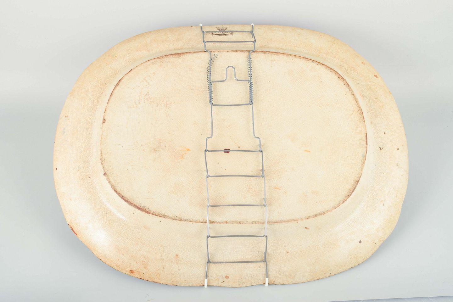 Mason's. Große ovale Schale aus Keramik mit chinesisch inspirierten Motiven, 19. (Fayence) im Angebot