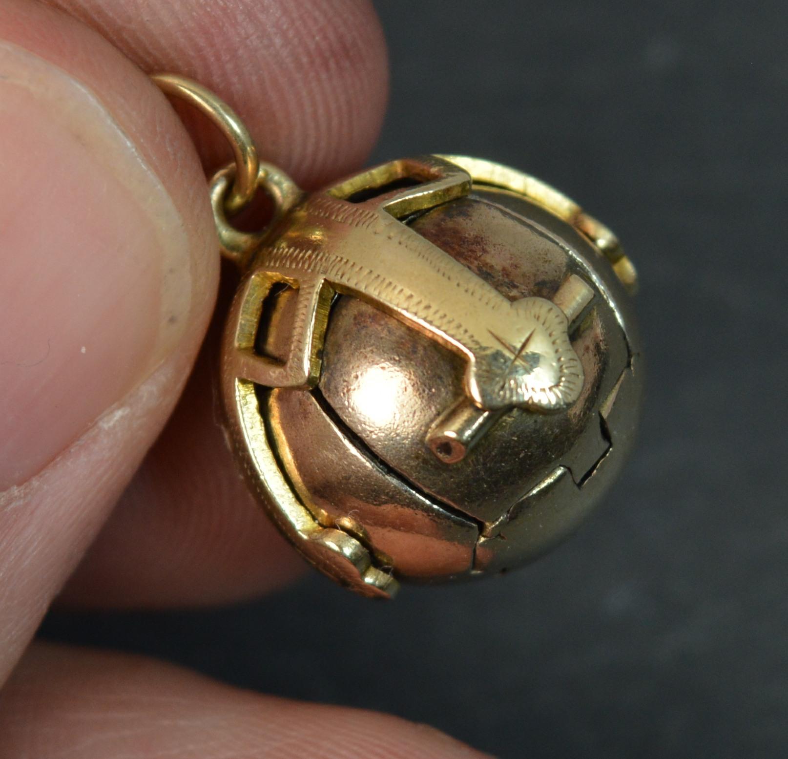
Fine quality solid Masonic / mason's ball. Opens up fully. Stylish piece. 9ct gold on silver ball and solid 9 carat gold top. True vintage piece.

CONDITION ; Good for age. Crisp design. Opens up nicely. Stays closed. Please view
