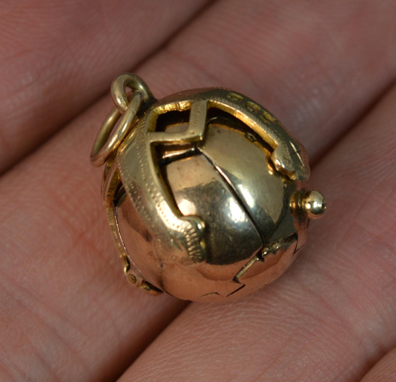 Masons Masonic 9 Carat Gold and Silver Ball Fob or Pendant In Good Condition In St Helens, GB