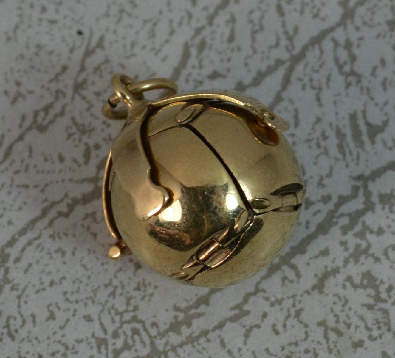 Masons Masonic Solid 9 Carat Gold Ball Fob or Pendant 8