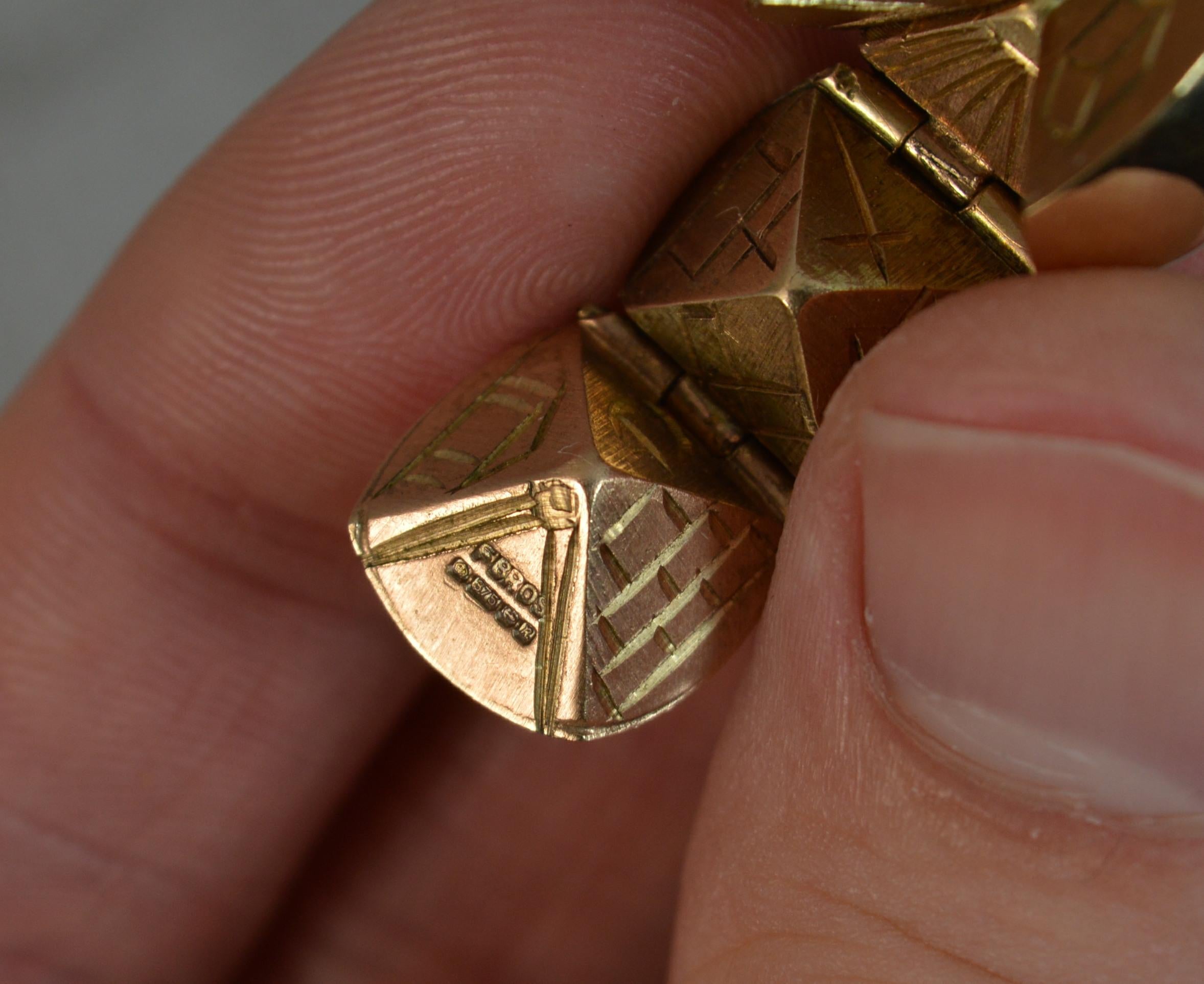 Masons Masonic Solid 9 Carat Gold Ball Fob or Pendant 11