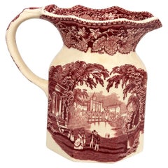 Jarra «Vista Ironstone» de Mason's Ironstone, con decoración en rojo por transferencia, Inglaterra, década de 1940