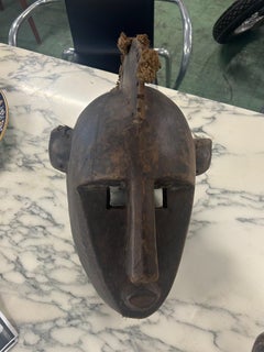 Masque africain à crête