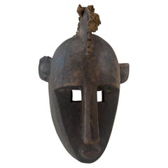 Masque africain à crête