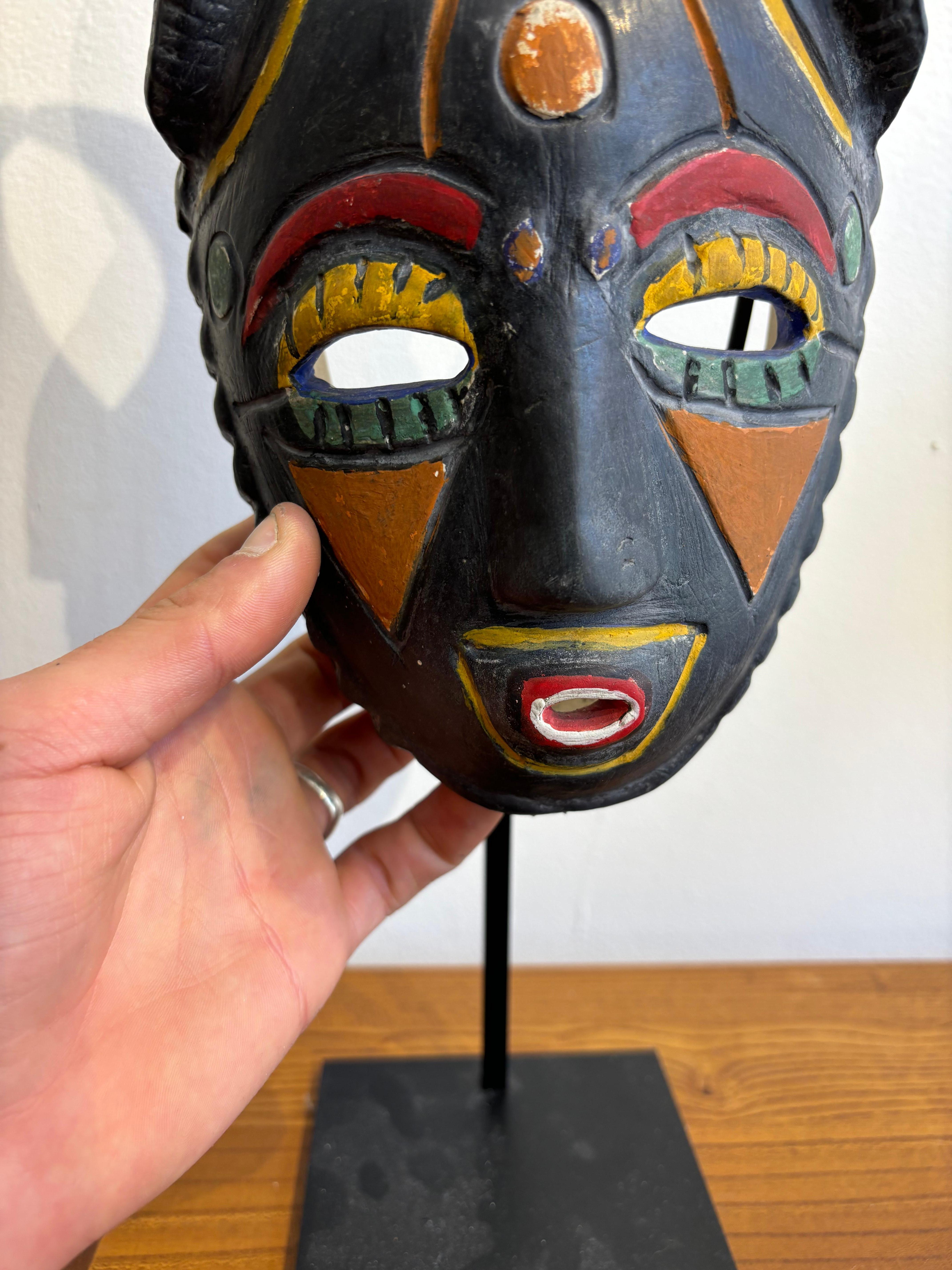 Mid-20th Century Masque africaniste par Jacques Sagan