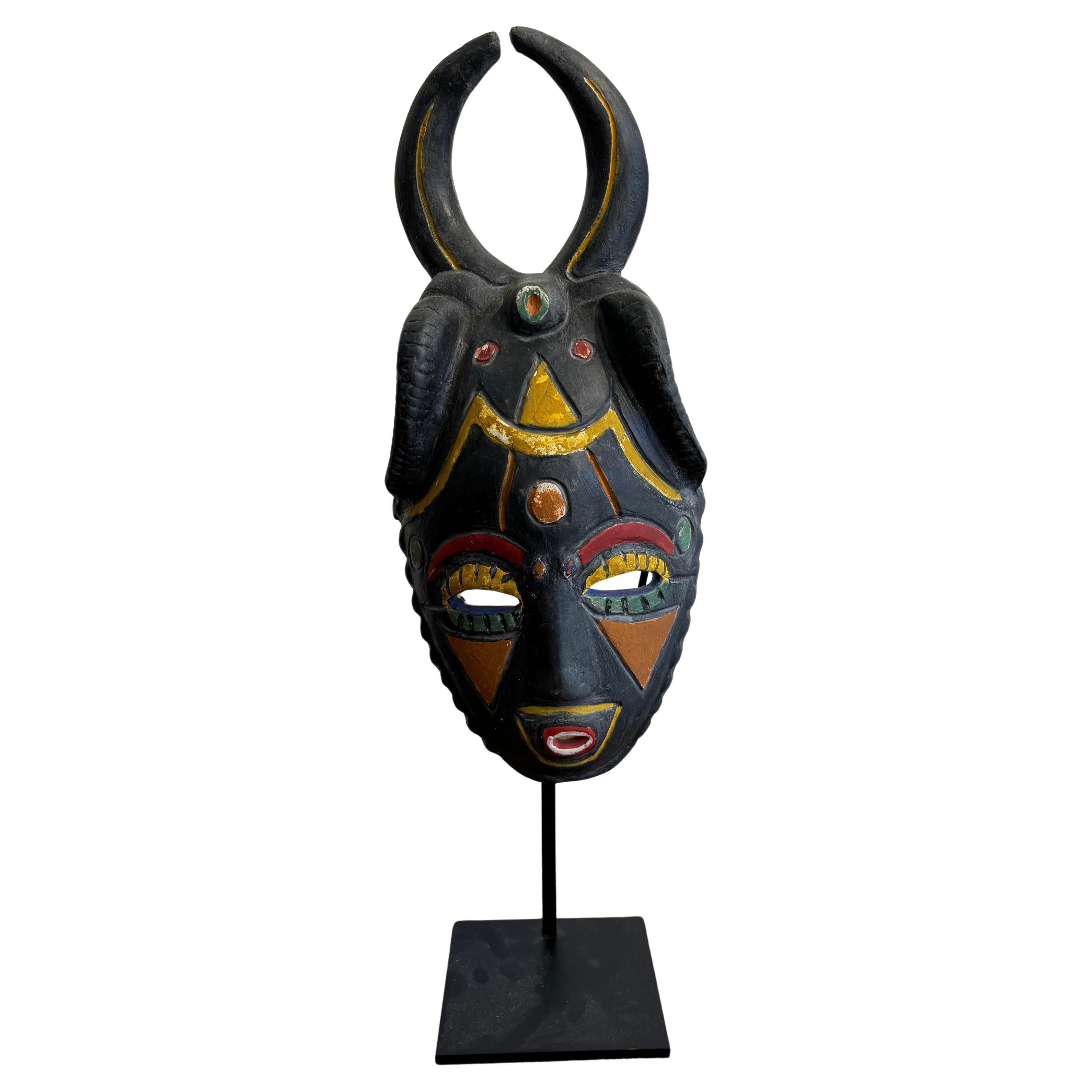 Masque africainiste de Jacques Sagan