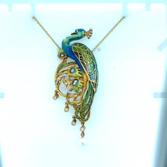 Masriera 18 KT Pfauenbrosche aus Gelbgold mit Emaille, Dia...41CT und Perle