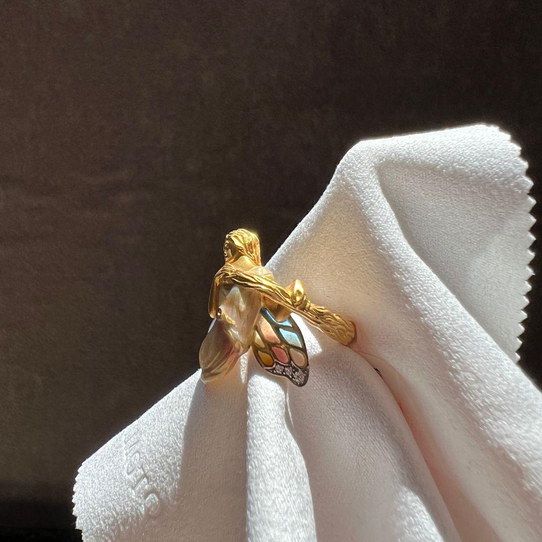 Masriera Muse-Ring aus 18 Karat Gelbgold (Art nouveau) im Angebot