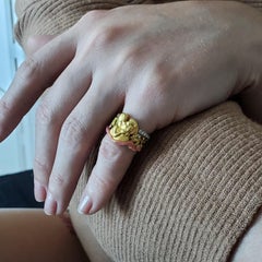 Masriera Emaillierter Jugendstil-Ring aus 18 Karat Gelbgold mit VS-Diamanten