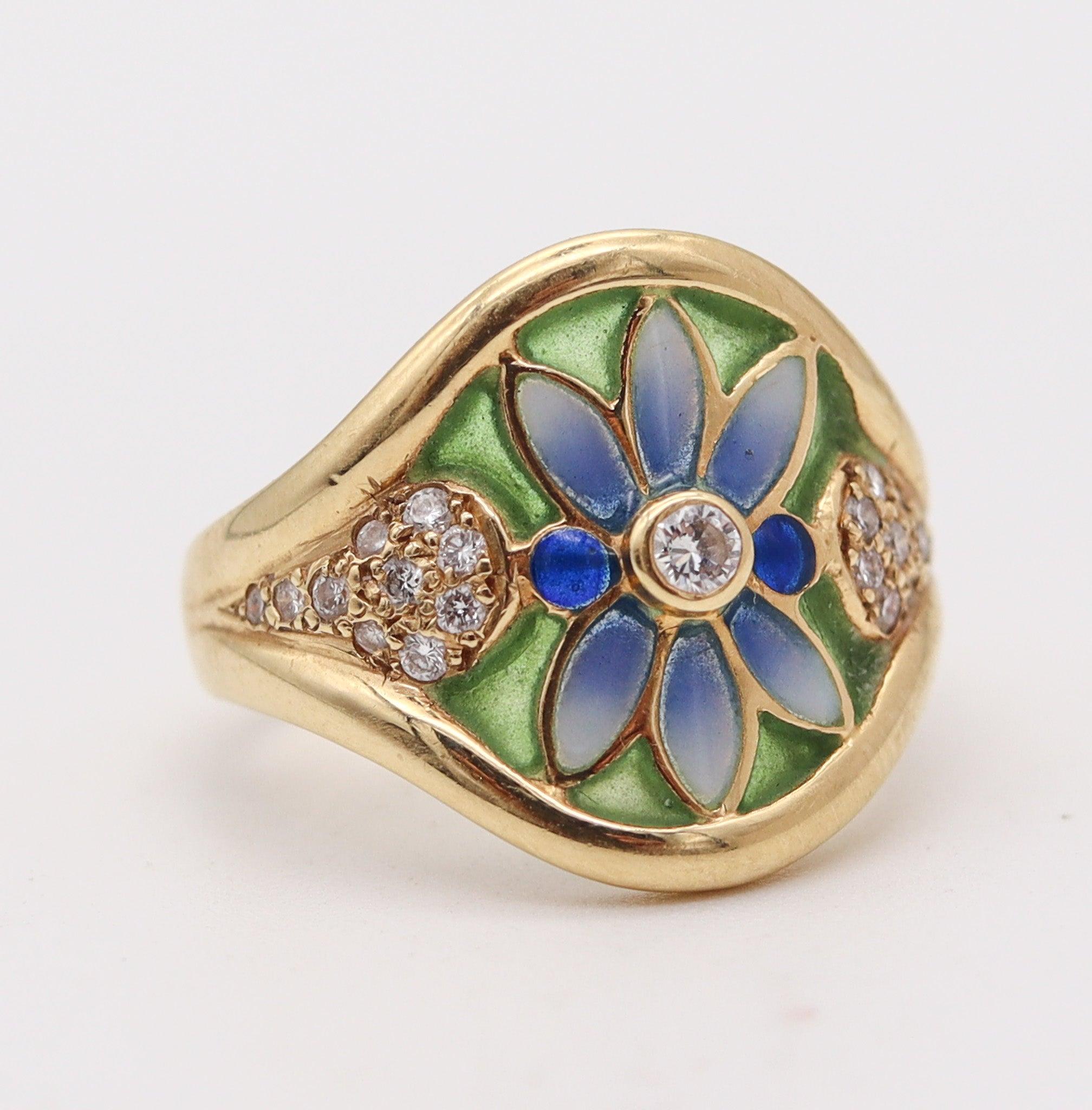 Brilliant Cut MASRIERA Art Nouveau Plique à Jour Enamel Ring In 18Kt Gold With VS Diamonds