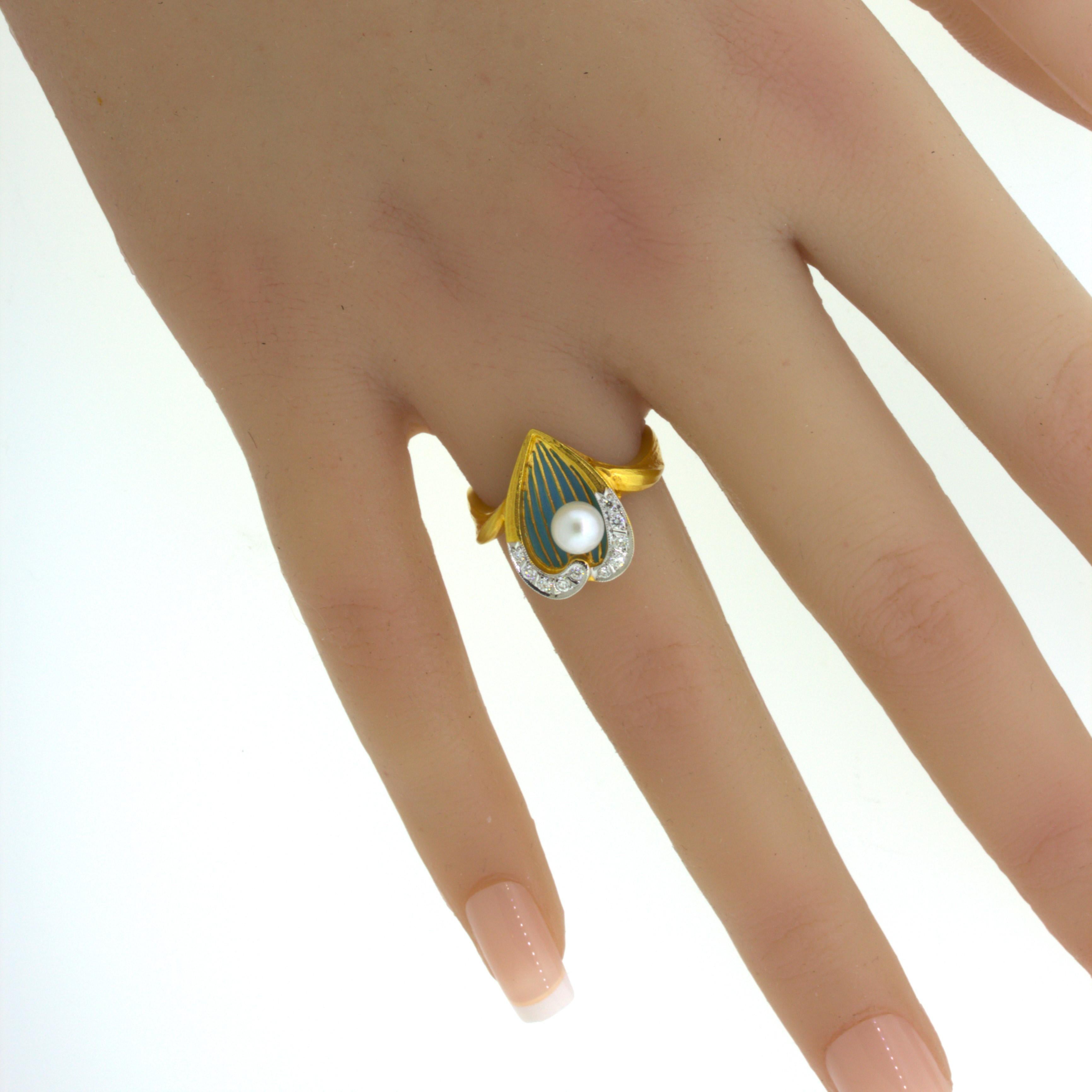 Masriera Diamond Pliqué-a-Jour Enamel Pearl 18K Yellow Gold Ring For Sale 7