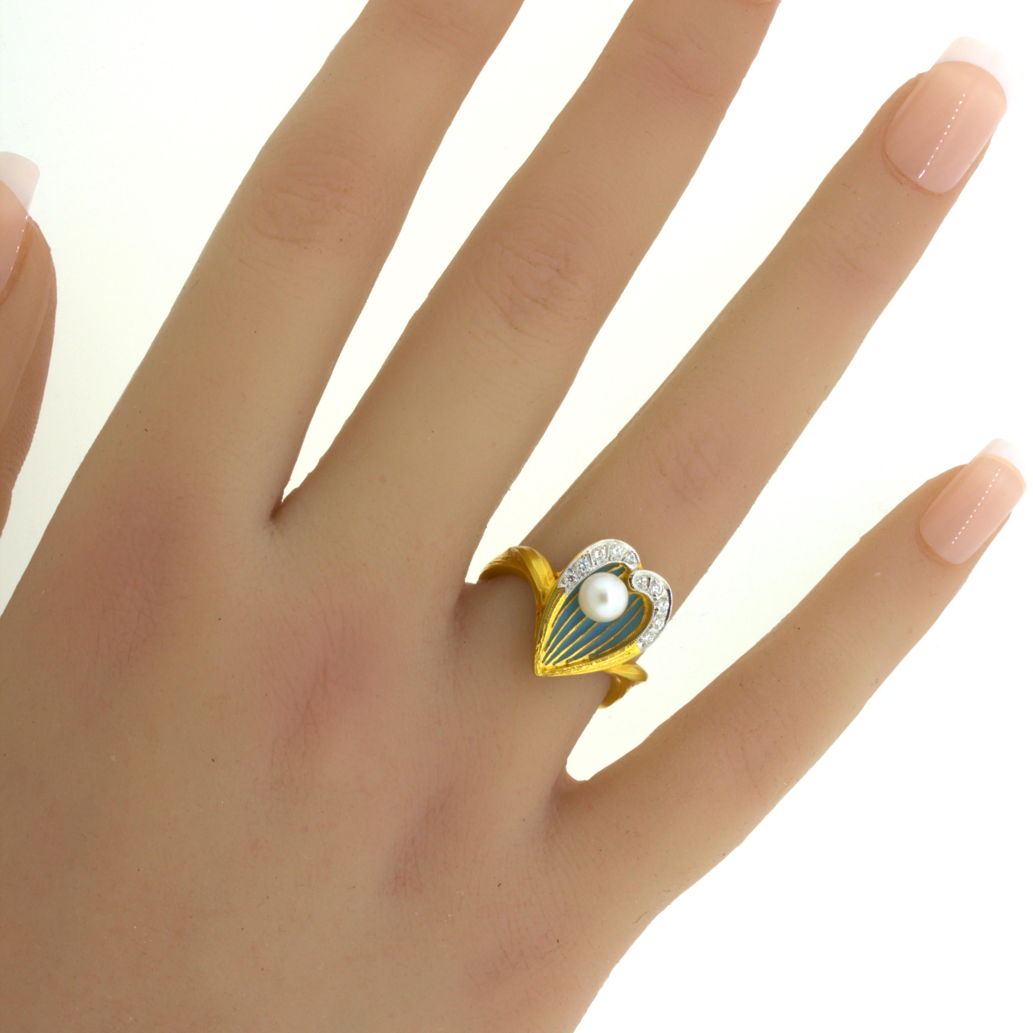 Masriera Diamond Pliqué-a-Jour Enamel Pearl 18K Yellow Gold Ring en vente 9