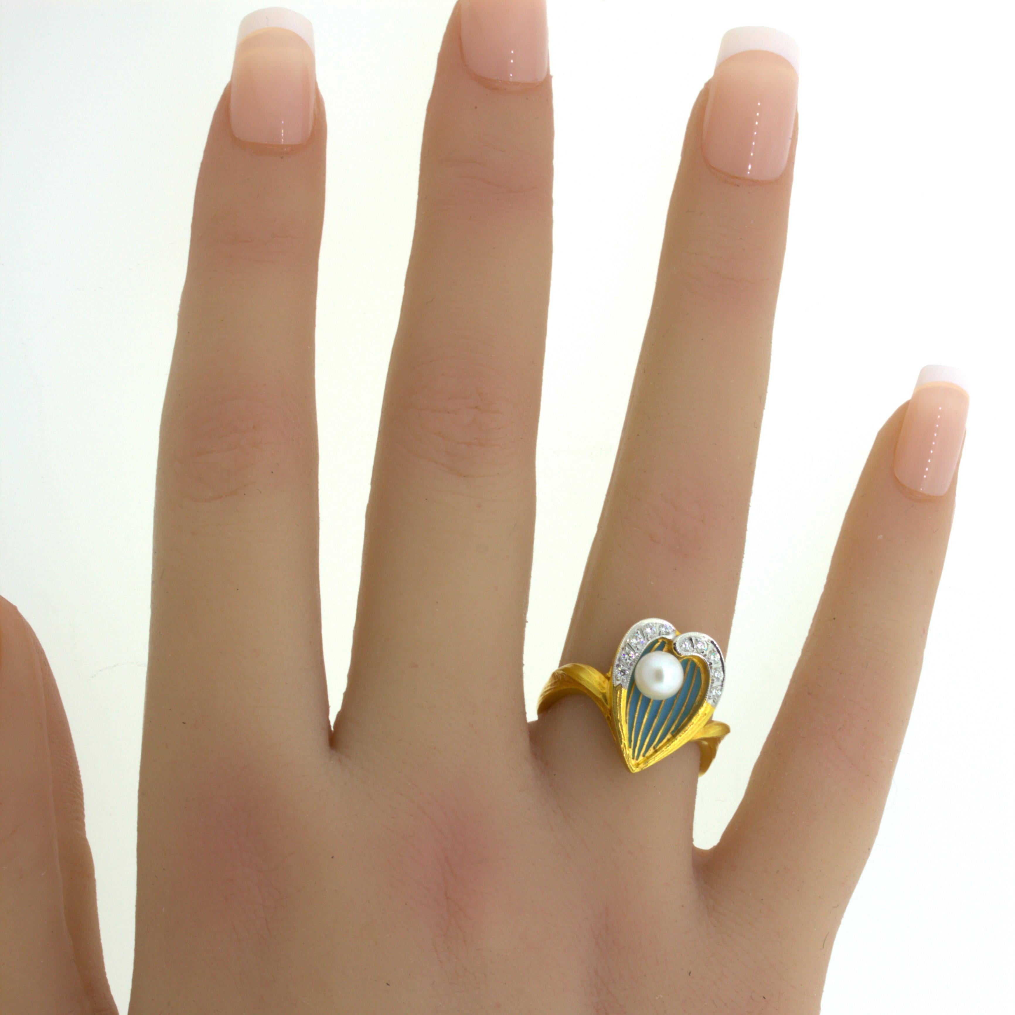 Masriera Diamond Pliqué-a-Jour Enamel Pearl 18K Yellow Gold Ring For Sale 9